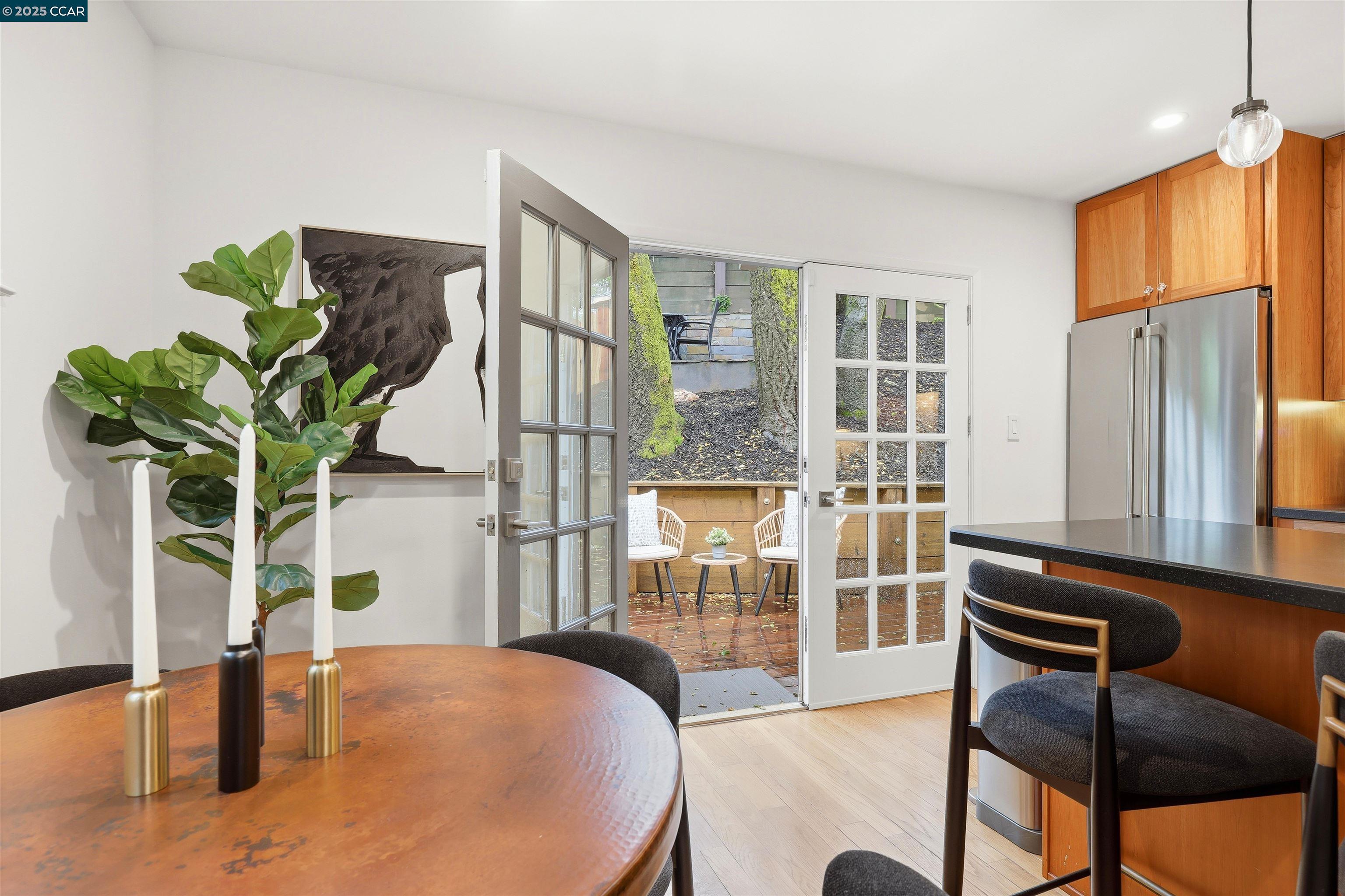 Orinda, California, 94563, United States, 3 Bedrooms Bedrooms, ,2 BathroomsBathrooms,Residential,For Sale,1993429