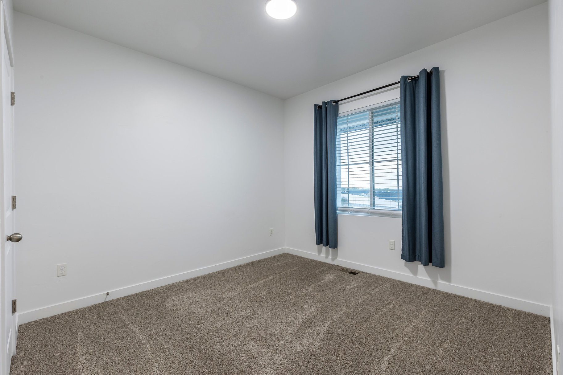  Fresh Lakepoint Find with Fast Airport Access - 物件實景