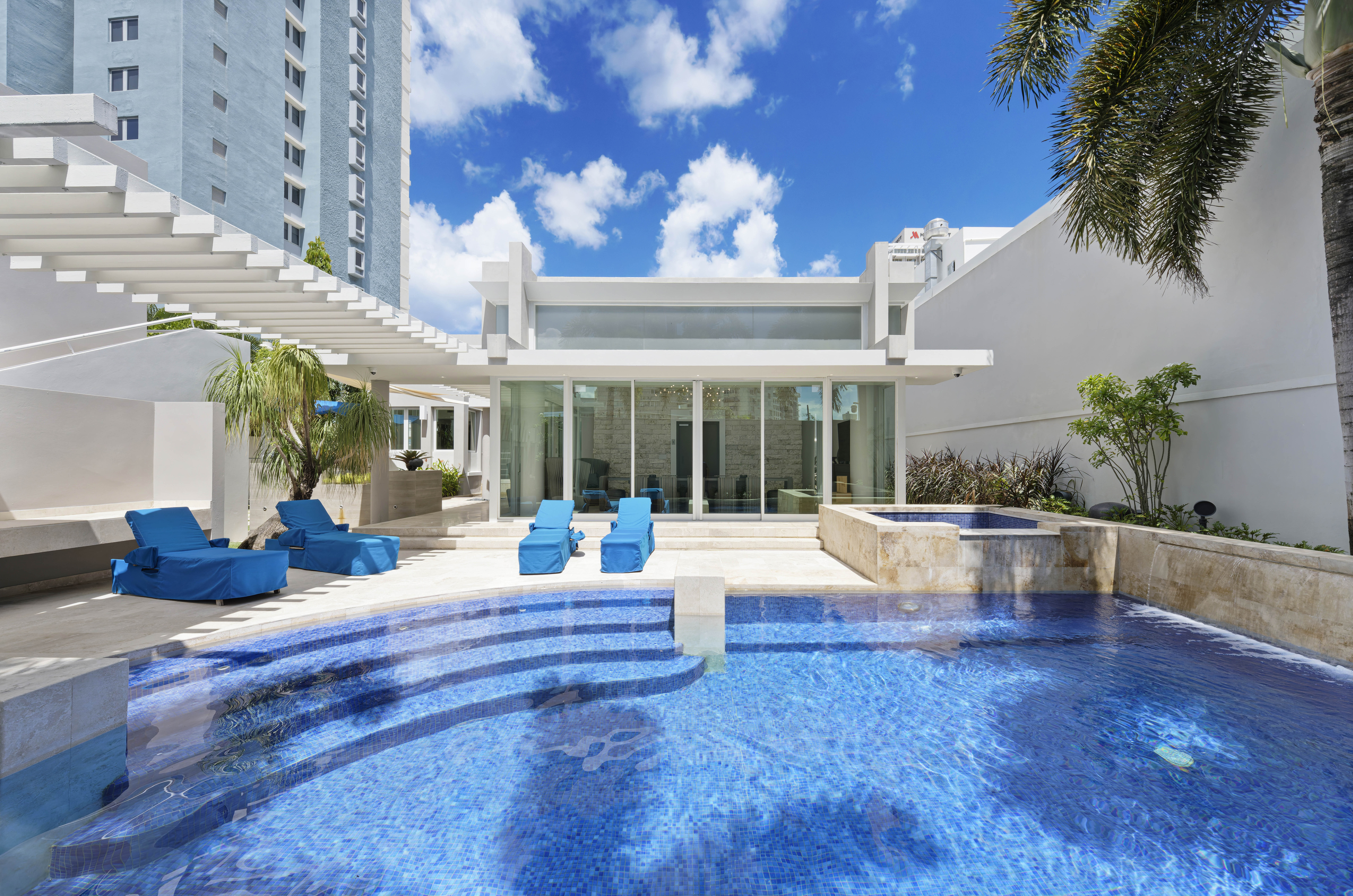  A Rare Private Compound on Ashford Avenue - 物件實景