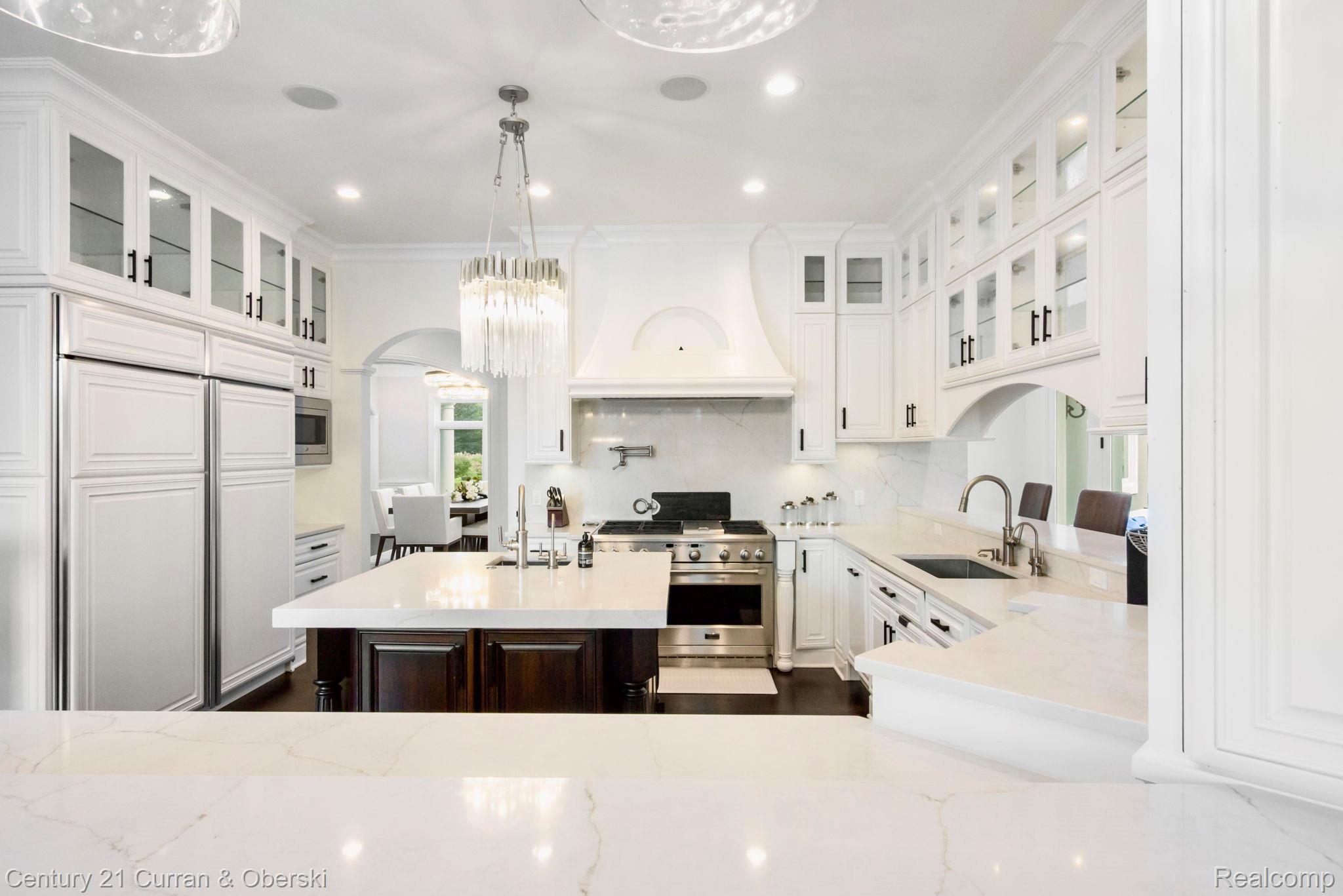 South Lyon, Michigan, 48178, United States, 6 Bedrooms Bedrooms, ,8 BathroomsBathrooms,Residential,For Sale,2008135