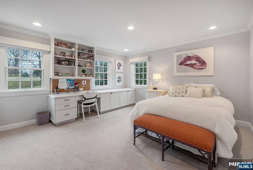 Tenafly, New Jersey, 07670, United States, 6 Bedrooms Bedrooms, ,5 BathroomsBathrooms,Residential,For Sale,1743574