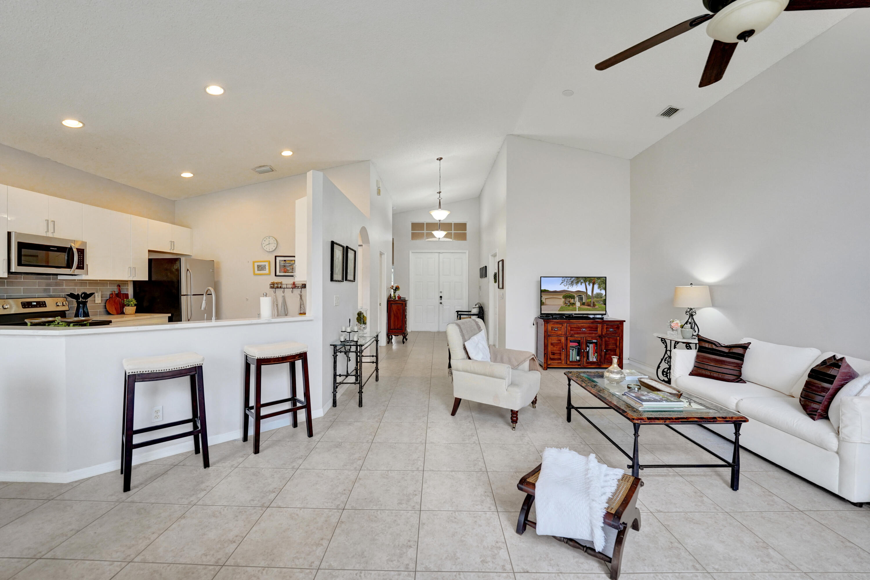 Pembroke Pines, Florida, 33332, United States, 3 Bedrooms Bedrooms, ,2 BathroomsBathrooms,Residential,For Sale,1987784