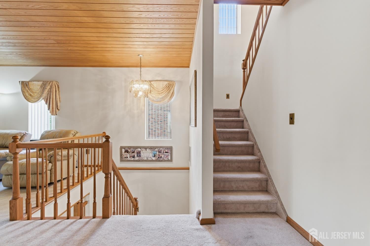 South Amboy, New Jersey, 08879, United States, 3 Bedrooms Bedrooms, ,3 BathroomsBathrooms,Residential,For Sale,2049117
