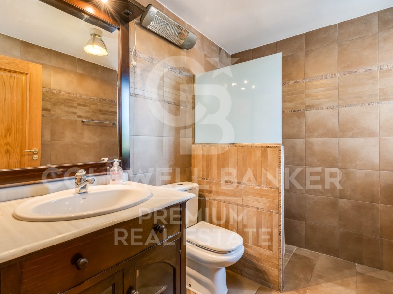 Cerdanyola del Vallès, Catalonia, ES, 4 Bedrooms Bedrooms, ,4 BathroomsBathrooms,Residential,For Sale,1613649