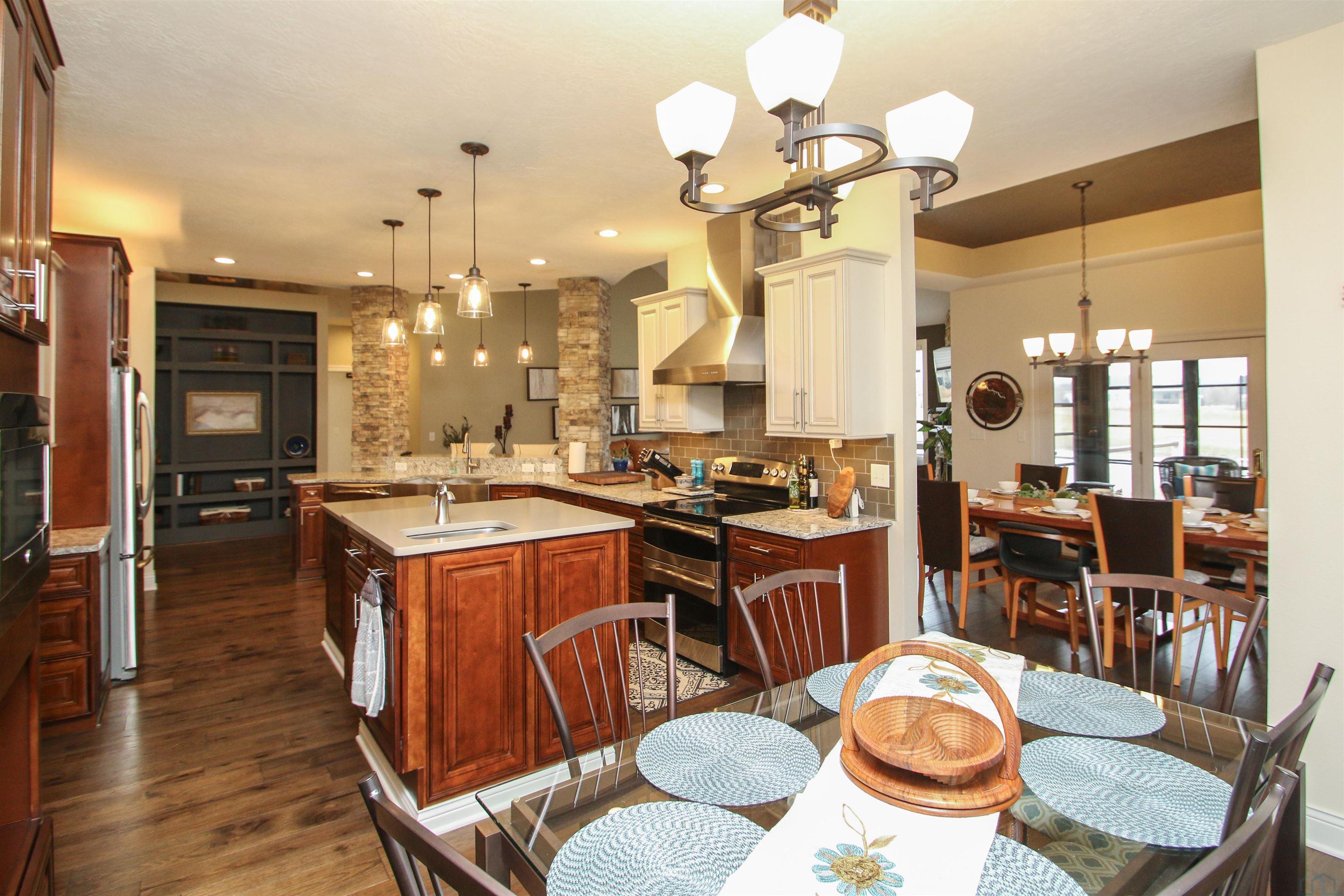 Dakota Dunes, South Dakota, 57049, United States, 3 Bedrooms Bedrooms, ,3 BathroomsBathrooms,Residential,For Sale,2015329