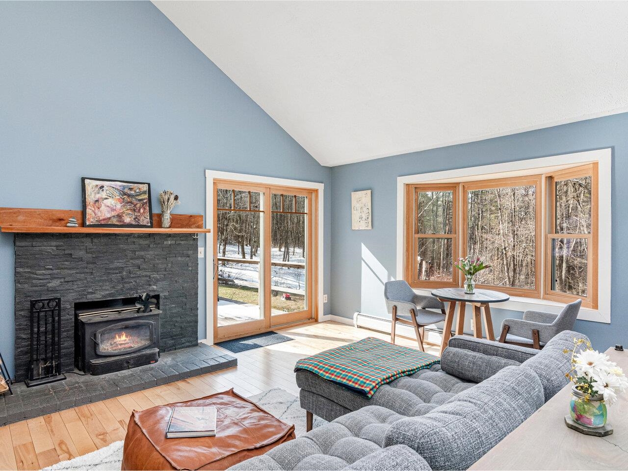 Underhill, Vermont, 05489, United States, 3 Bedrooms Bedrooms, ,2 BathroomsBathrooms,Residential,For Sale,1785113