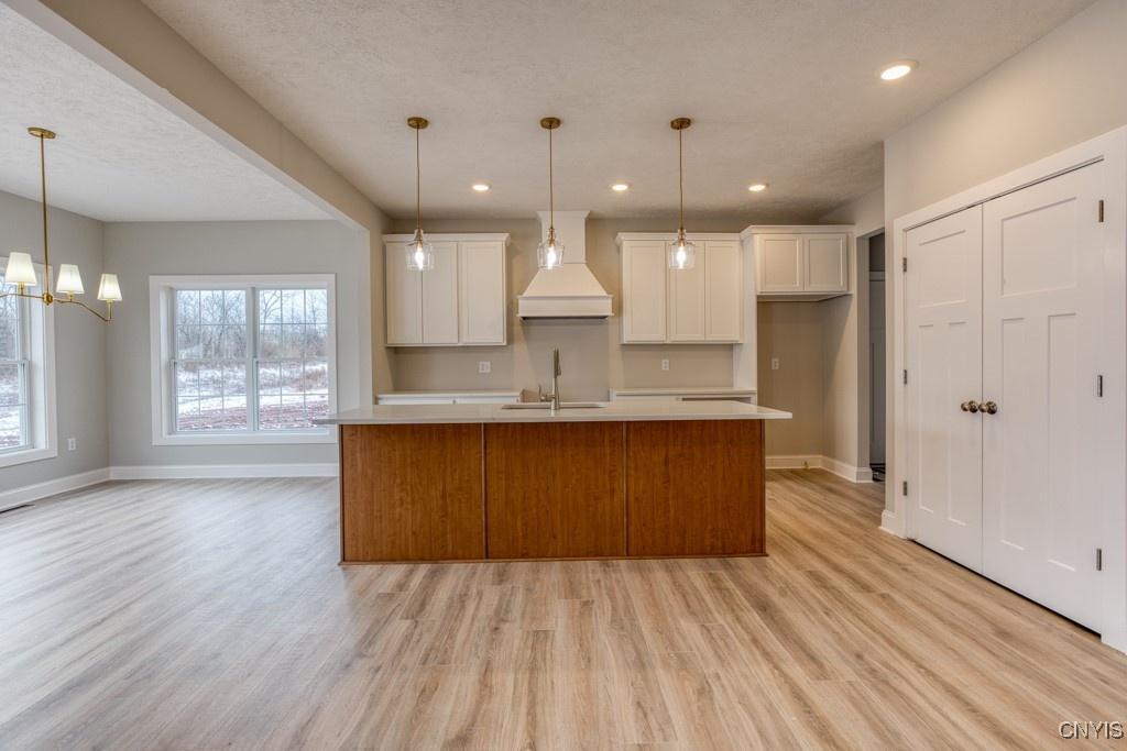 Baldwinsville, New York, 13027, United States, 4 Bedrooms Bedrooms, ,3 BathroomsBathrooms,Residential,For Sale,1686652