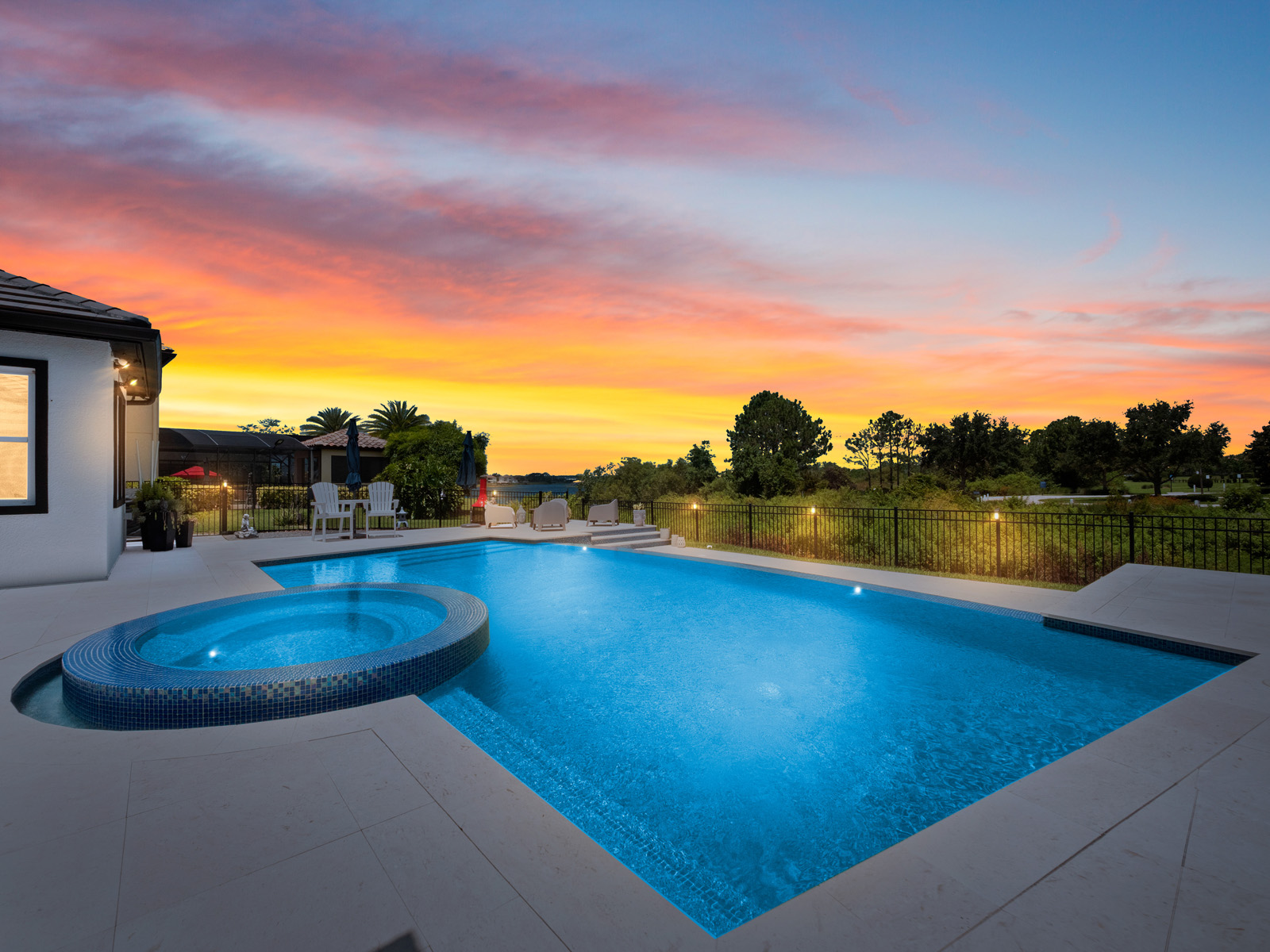 Winter Garden, Florida, 34787, United States, 5 Bedrooms Bedrooms, ,4 BathroomsBathrooms,Residential,For Sale,1980147