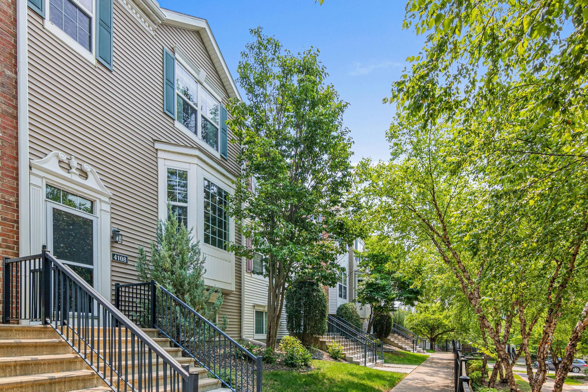  Beautifully Updated Living Near Downtown Robbinsdale - 物件實景