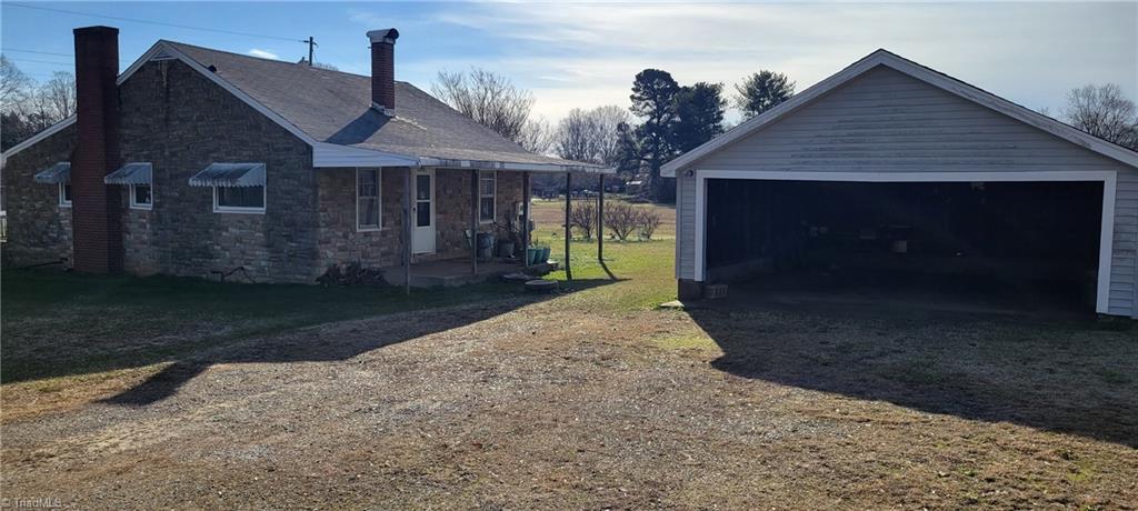 142 Motsinger Drive, Winston-Salem, North Carolina, 27107, United States, 2 Bedrooms Bedrooms, ,1 BathroomBathrooms,Residential,For Sale,142 Motsinger Drive,1623347