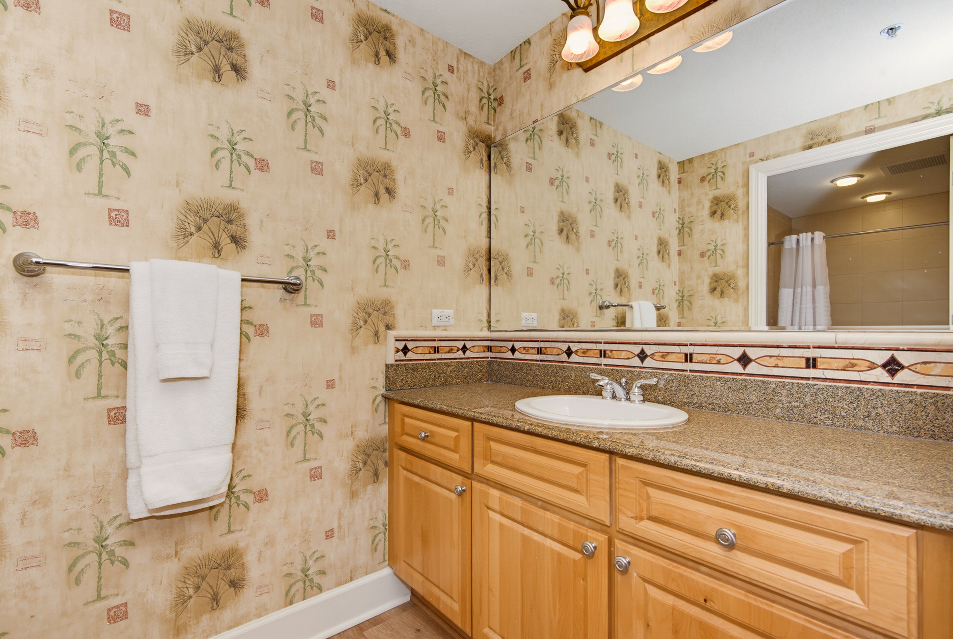  200 Ocean Crest Drive, Palm Coast, FL, 32137 - 物件實景