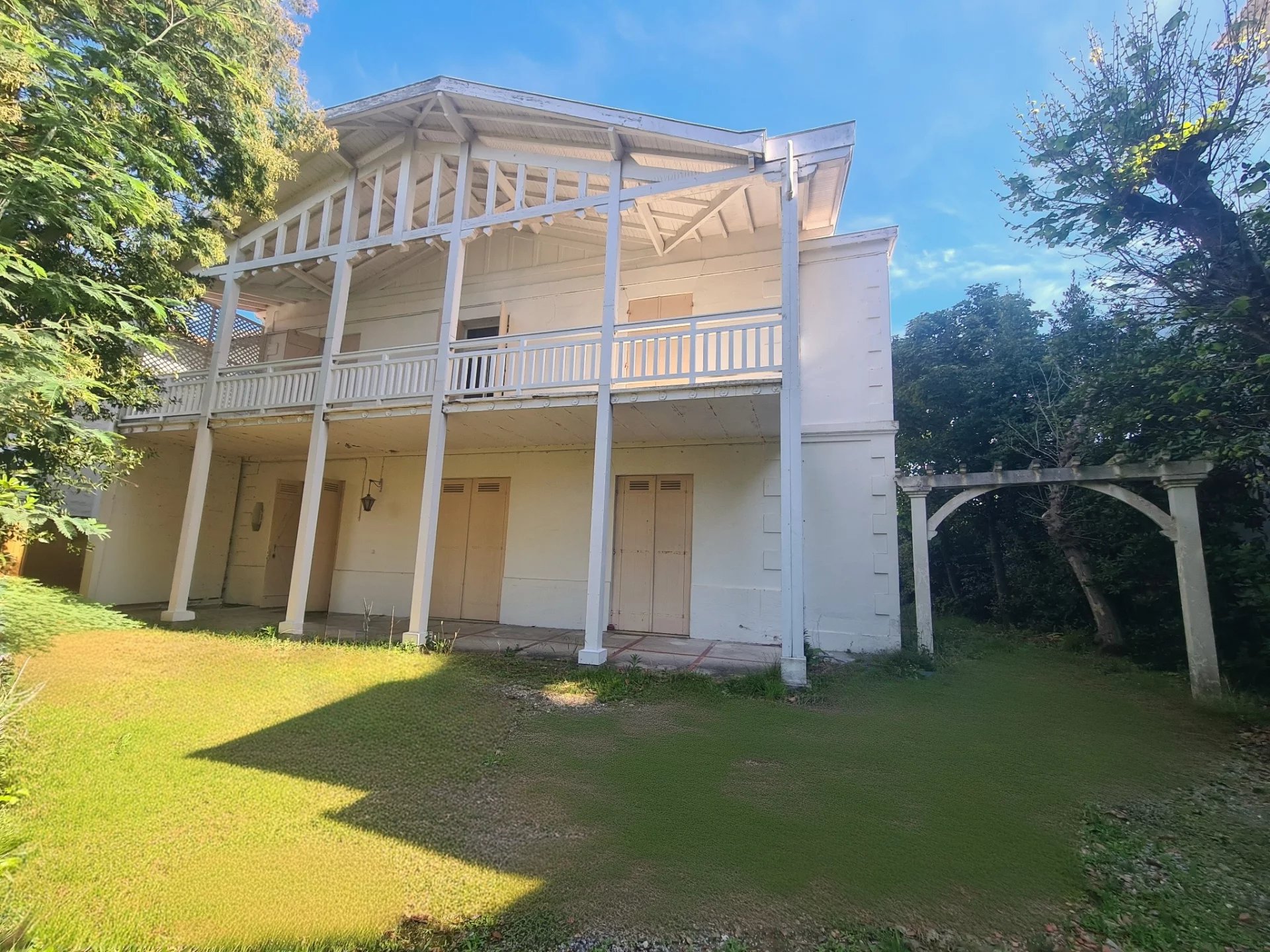 Arcachon, New Aquitaine, 33120, FR, ,Residential,For Sale,1995880