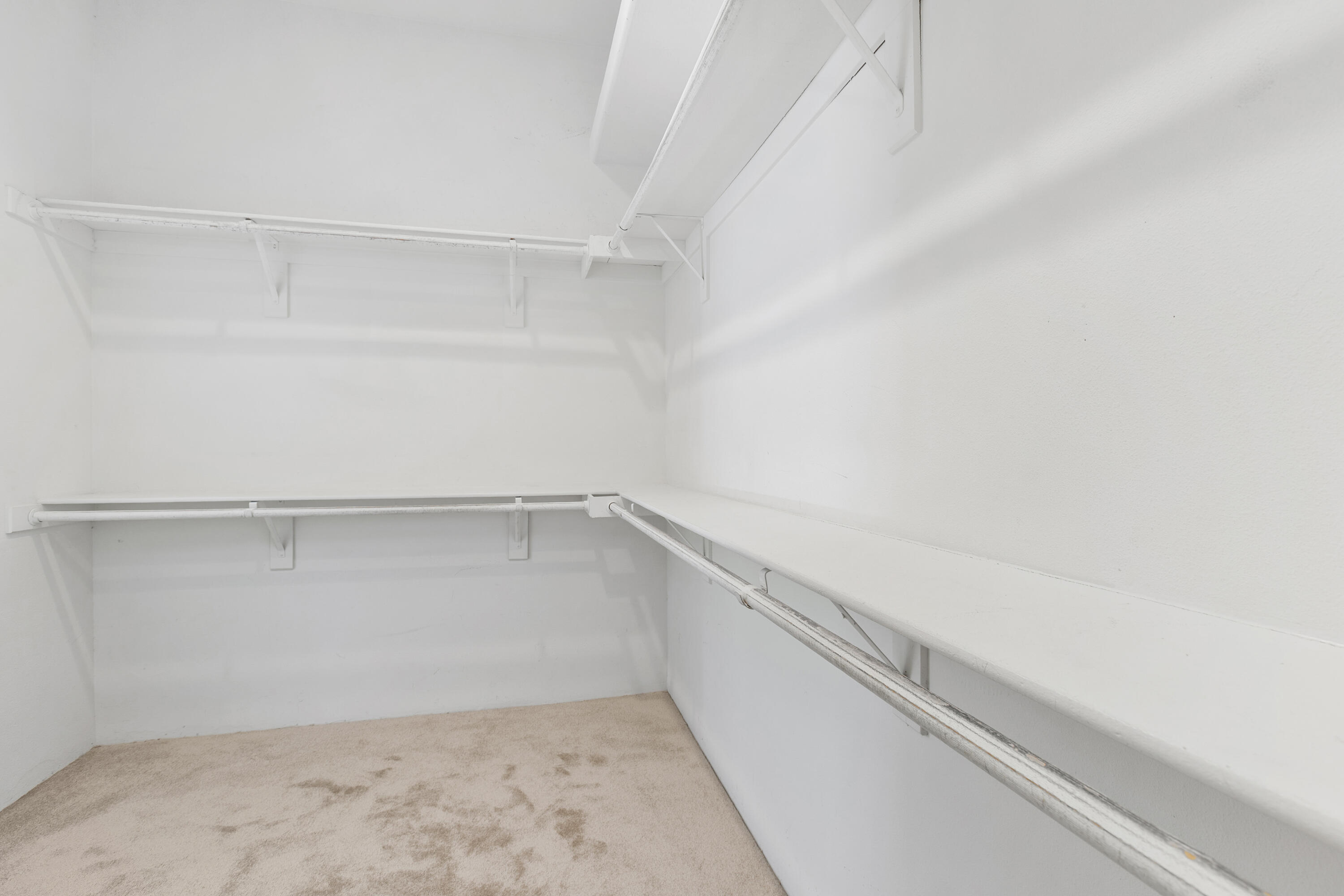 La Quinta, California, 92253, United States, 4 Bedrooms Bedrooms, ,1 BathroomBathrooms,Residential,For Sale,1999091