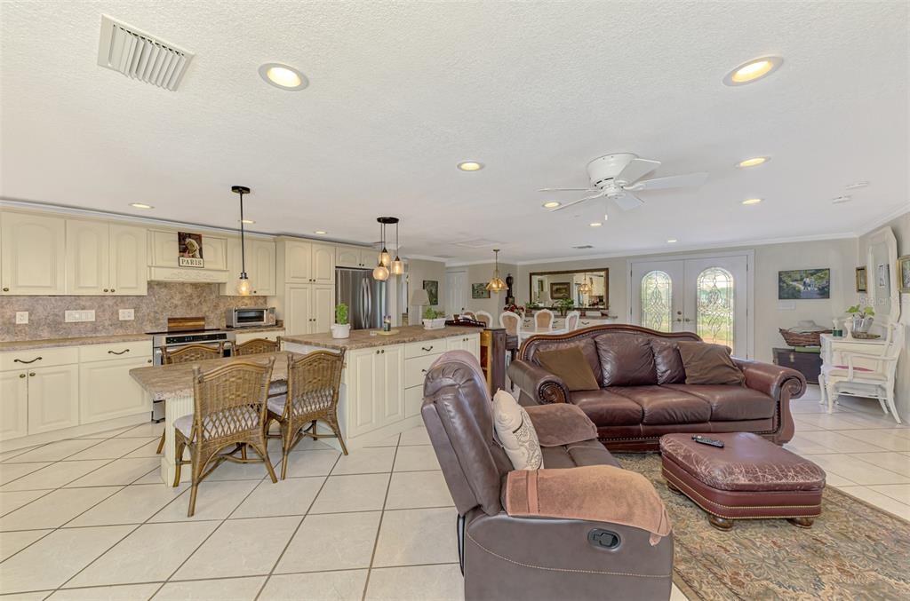 Nokomis, Florida, 34275, United States, 2 Bedrooms Bedrooms, ,2 BathroomsBathrooms,Residential,For Sale,1760306