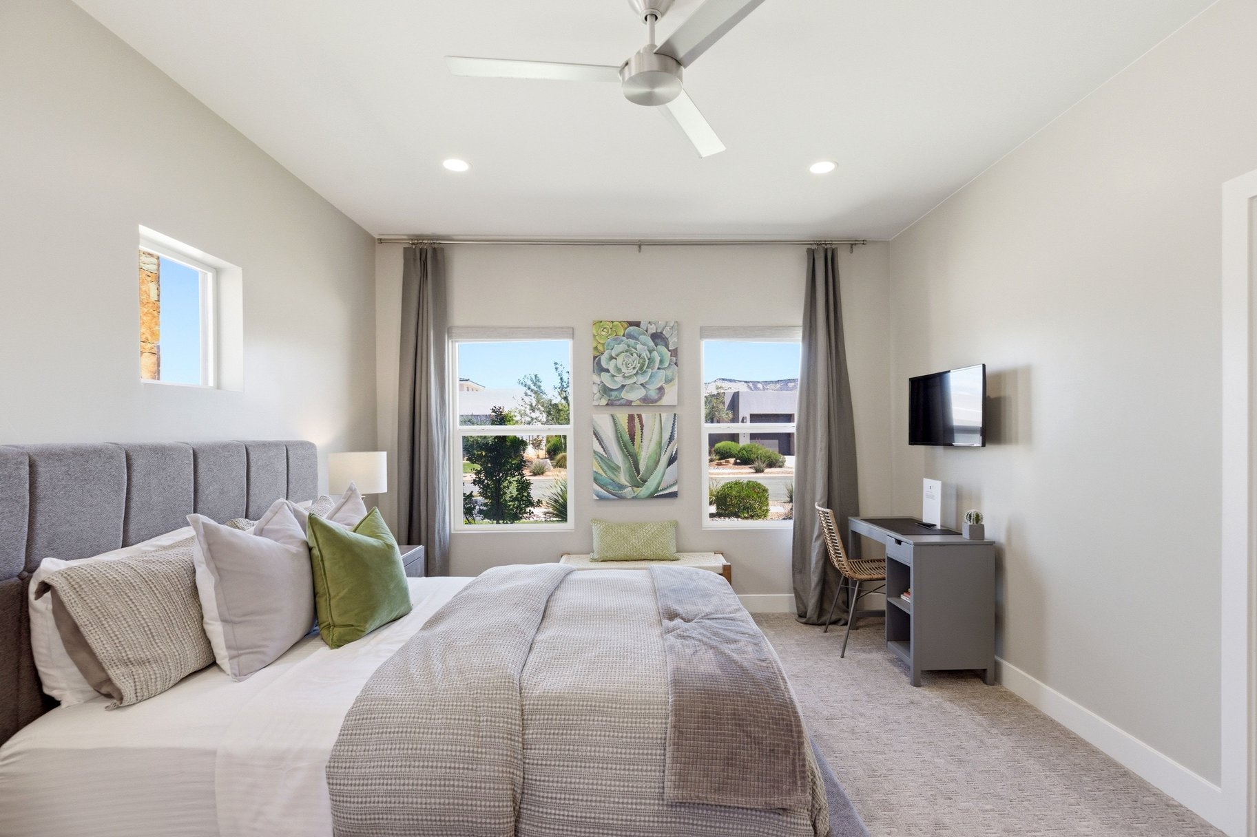  Desert Fairway Retreat with Short Term Investment Opportunity - 物件實景