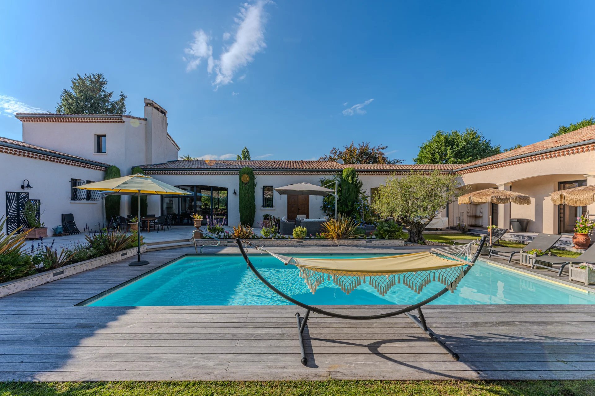 Arcachon, New Aquitaine, 33120, FR, 5 Bedrooms Bedrooms, ,5 BathroomsBathrooms,Residential,For Sale,1600630