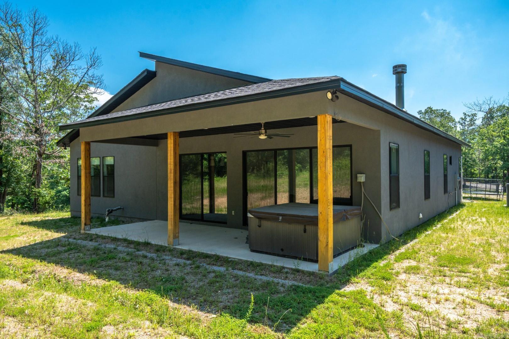 Hot Springs, Arkansas, 71913, United States, 3 Bedrooms Bedrooms, ,2 BathroomsBathrooms,Residential,For Sale,1753196