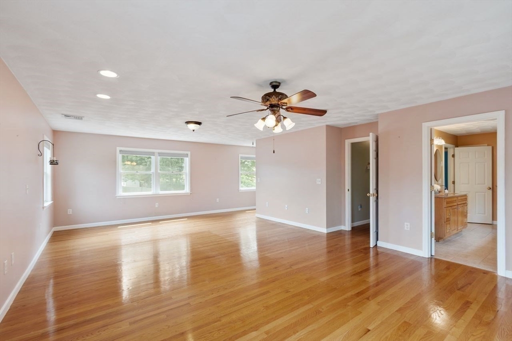 Peabody, Massachusetts, 01960, United States, 5 Bedrooms Bedrooms, ,4 BathroomsBathrooms,Residential,For Sale,1913730