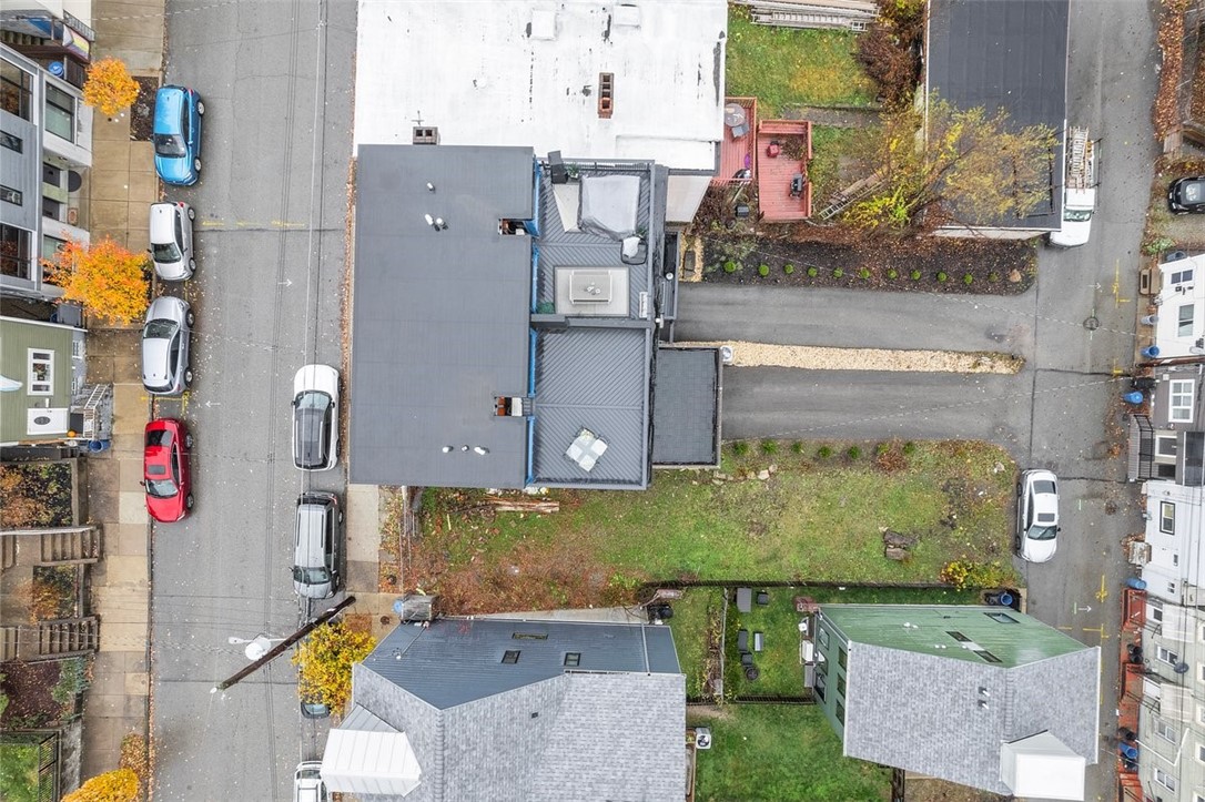 Lawrenceville, Pennsylvania, 15201, United States, 2 Bedrooms Bedrooms, ,4 BathroomsBathrooms,Residential,For Sale,1751252