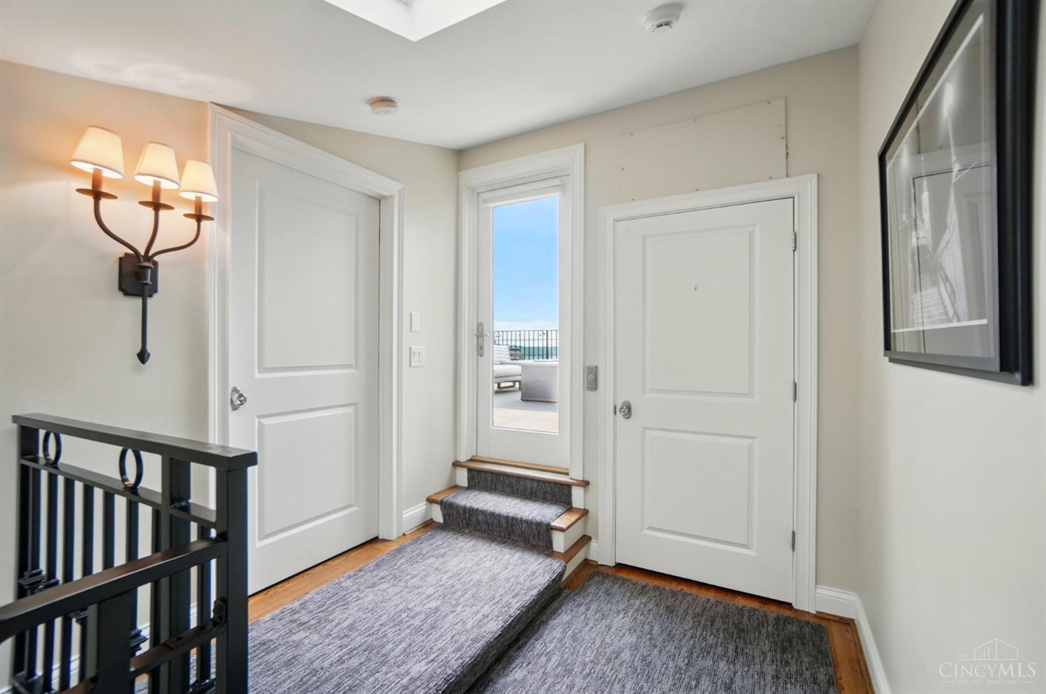 Cincinnati, Ohio, 45202, United States, 3 Bedrooms Bedrooms, ,4 BathroomsBathrooms,Residential,For Sale,1850372