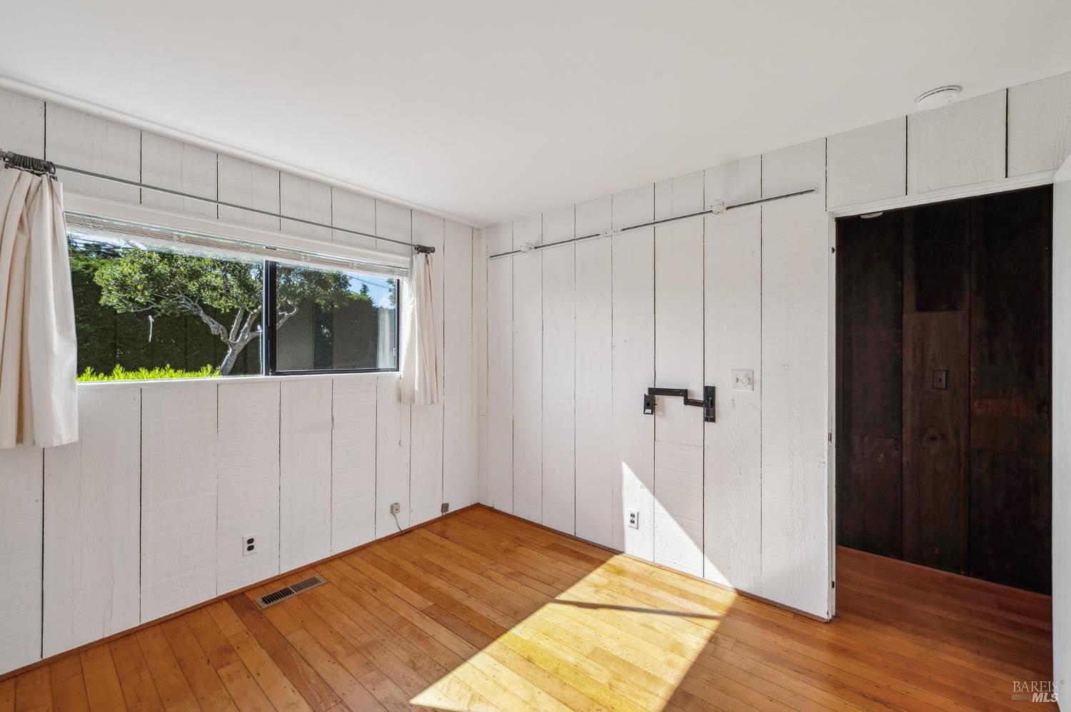 Bolinas, California, 94924, United States, 3 Bedrooms Bedrooms, ,2 BathroomsBathrooms,Residential,For Sale,2003104