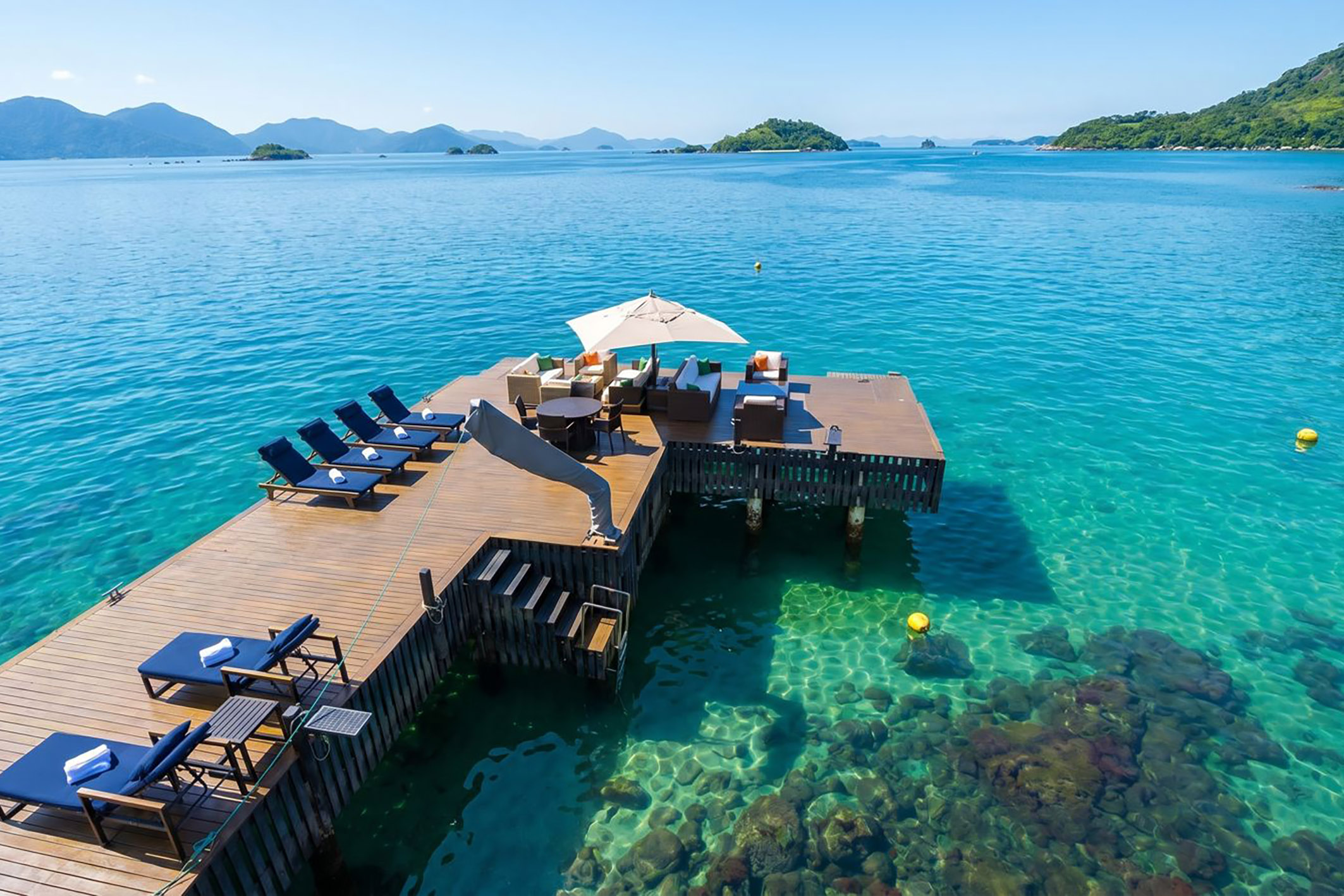  Waterfront estate overlooking Cataguases Island in Angra dos Reis - 物件實景