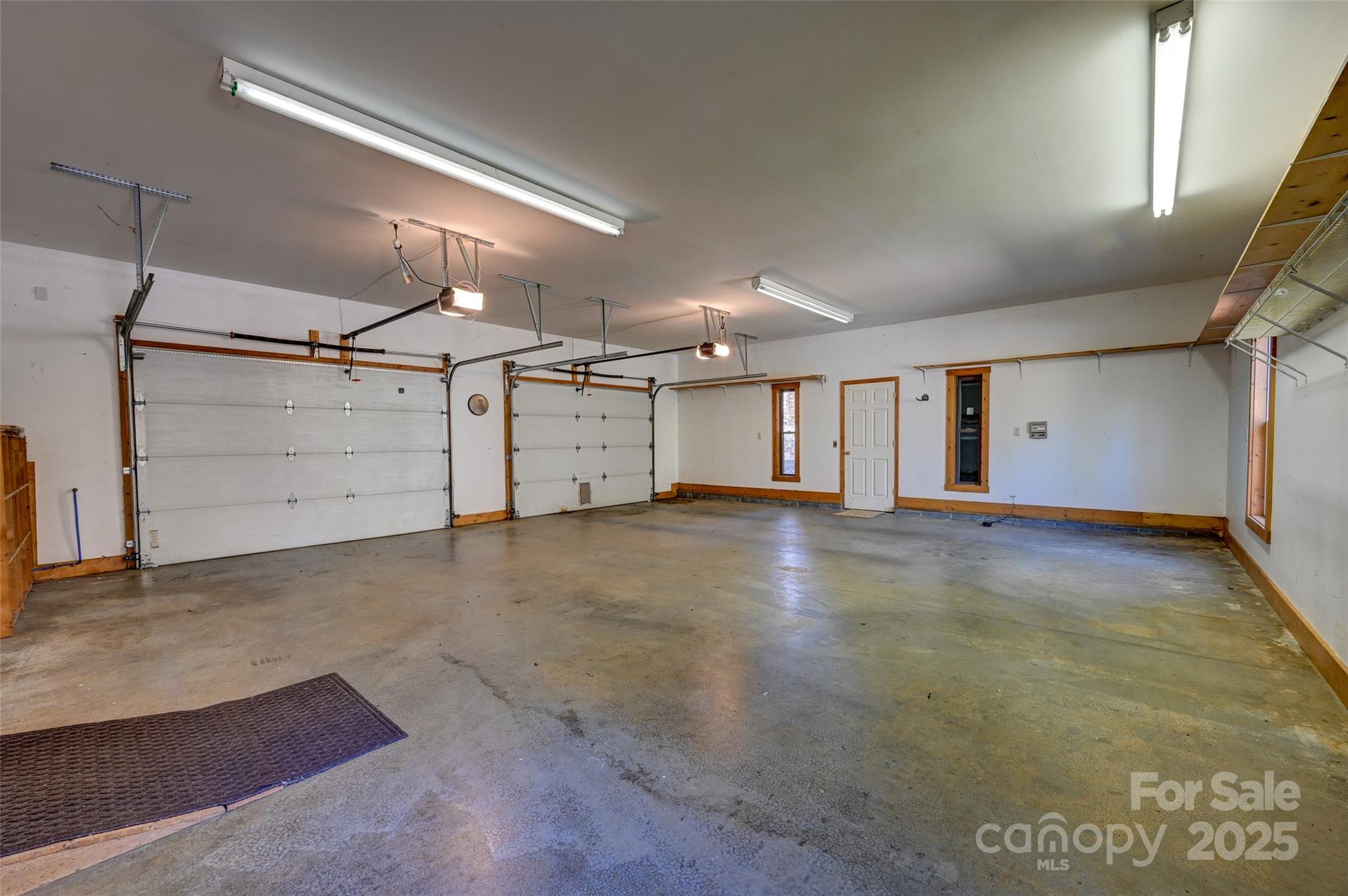 Hendersonville, North Carolina, 28792, United States, 3 Bedrooms Bedrooms, ,3 BathroomsBathrooms,Residential,For Sale,1958390