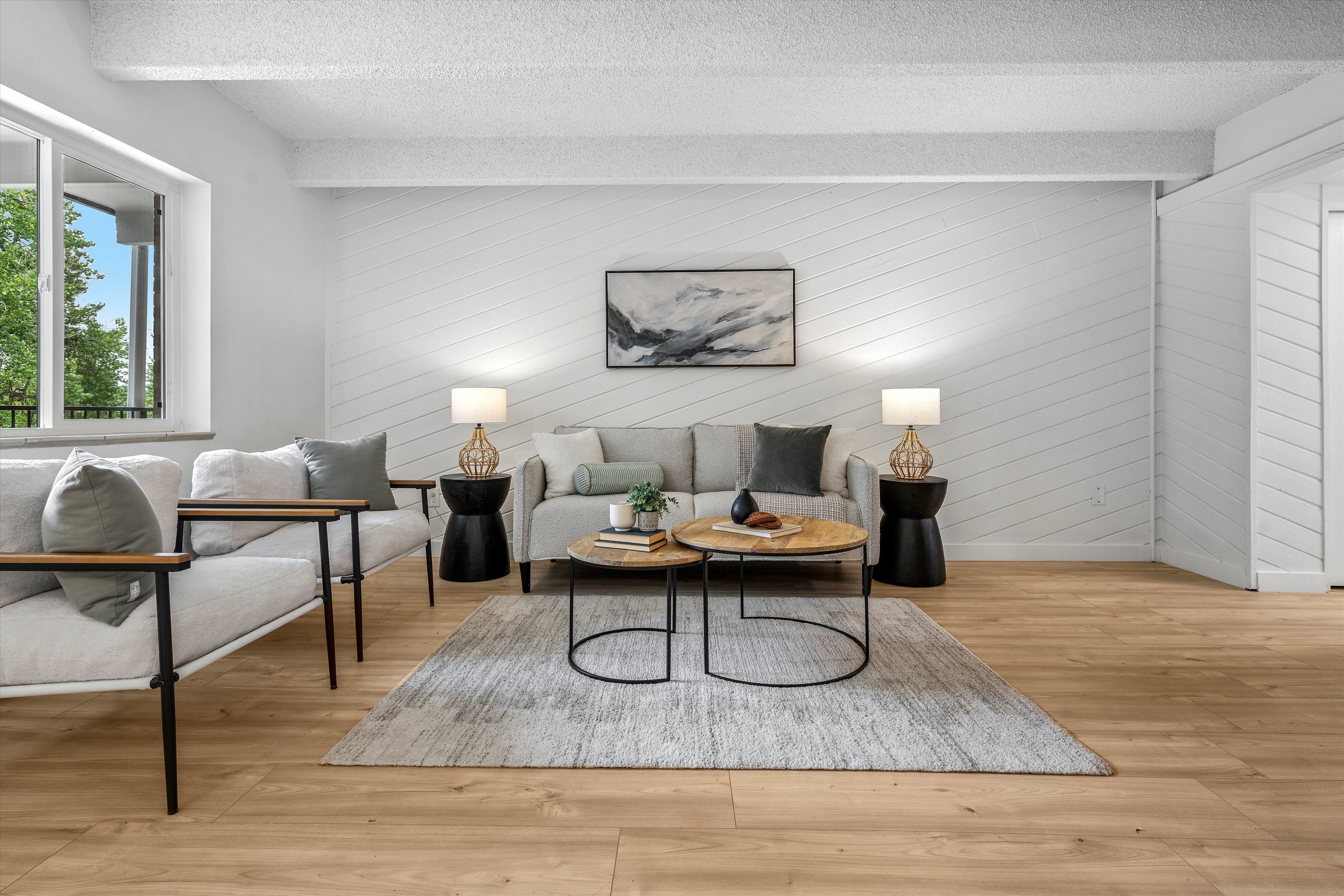  Beautifully Remodeled and Move-in Ready - 物件實景