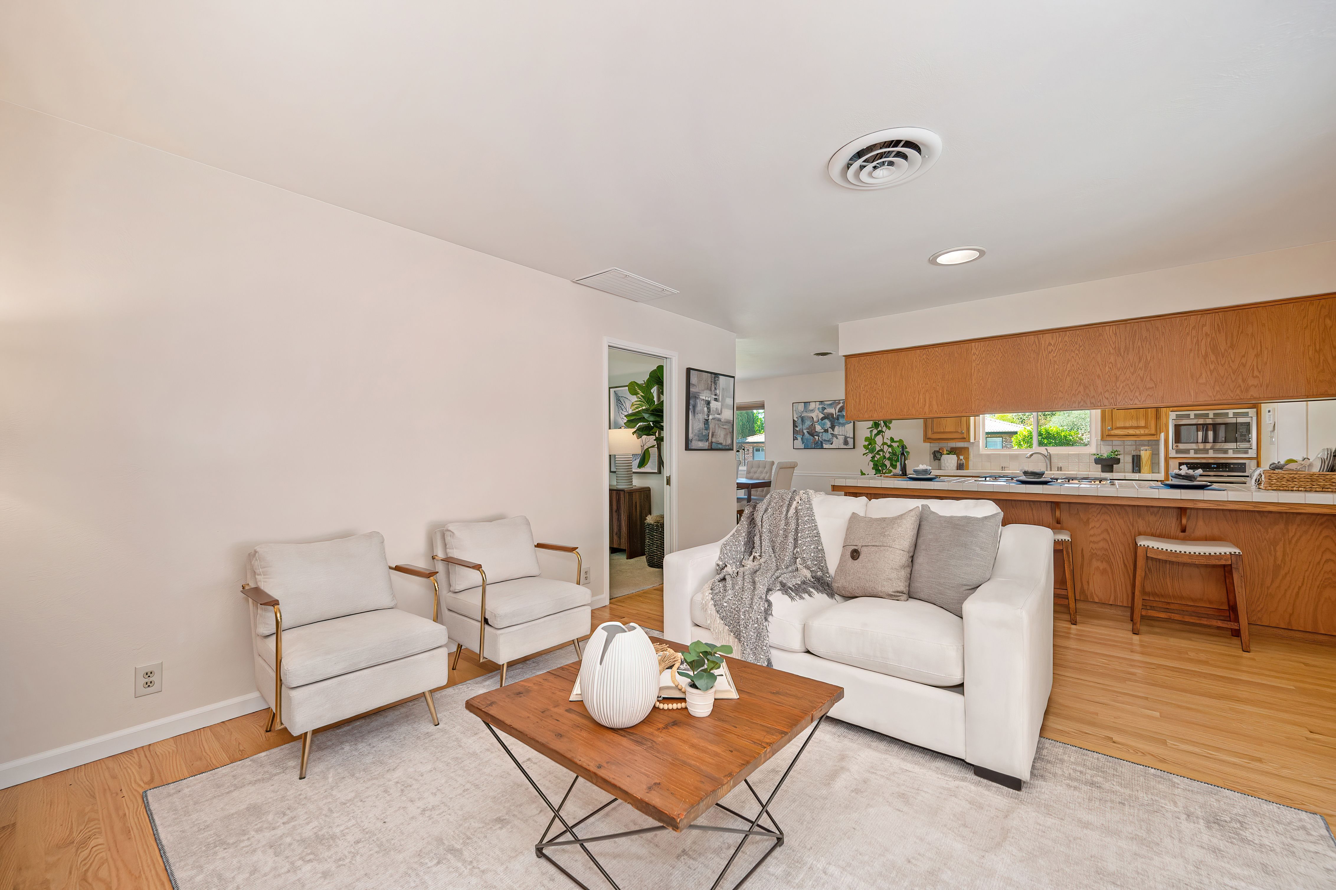  4608 Sagar Avenue, Sacramento, CA 95821 - 物件實景
