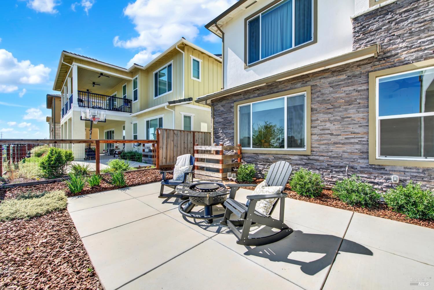 Fairfield, California, 94533, United States, 3 Bedrooms Bedrooms, ,2 BathroomsBathrooms,Residential,For Sale,2025856
