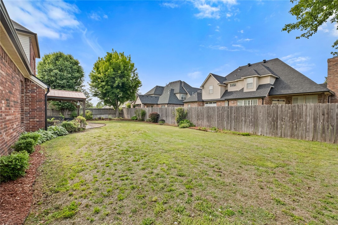 Bentonville, Arkansas, 72712, United States, 4 Bedrooms Bedrooms, ,4 BathroomsBathrooms,Residential,For Sale,1805614