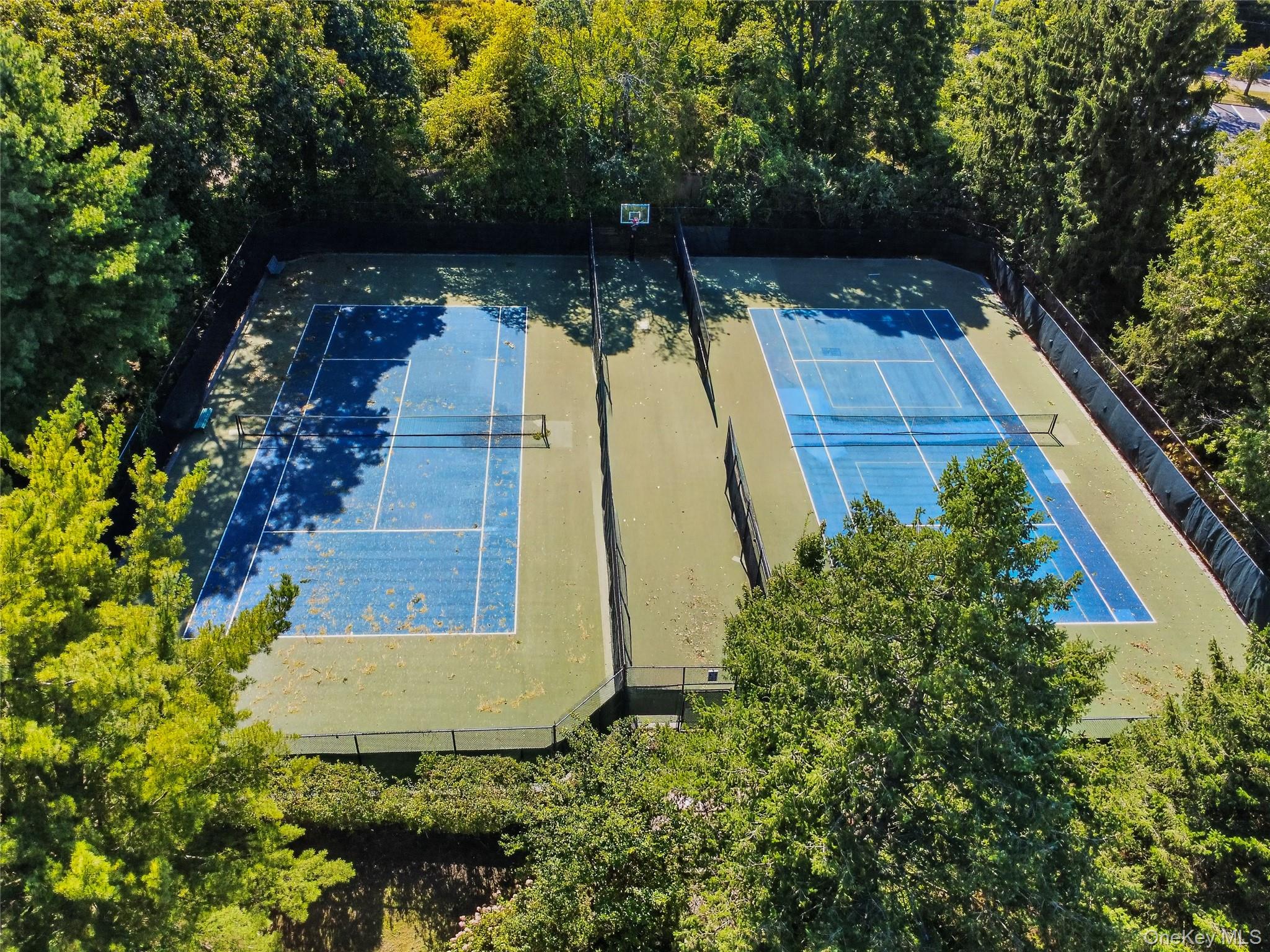  93 Eagle Chase, Woodbury, NY, 11797 - 物件實景