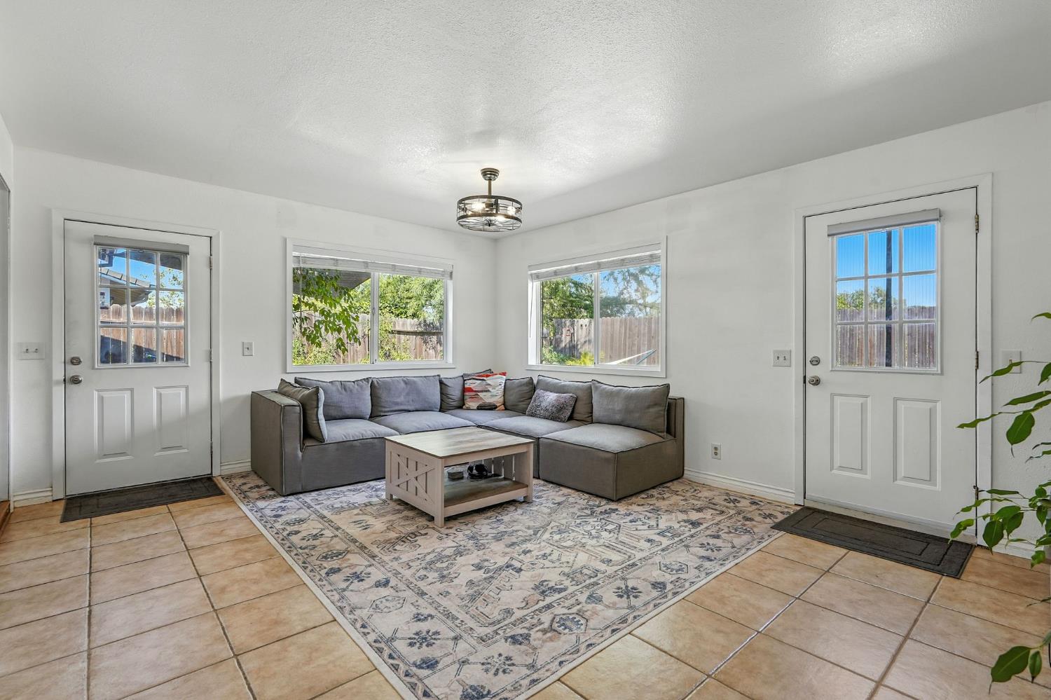 El Dorado, California, 95623, United States, 3 Bedrooms Bedrooms, ,2 BathroomsBathrooms,Residential,For Sale,1933121