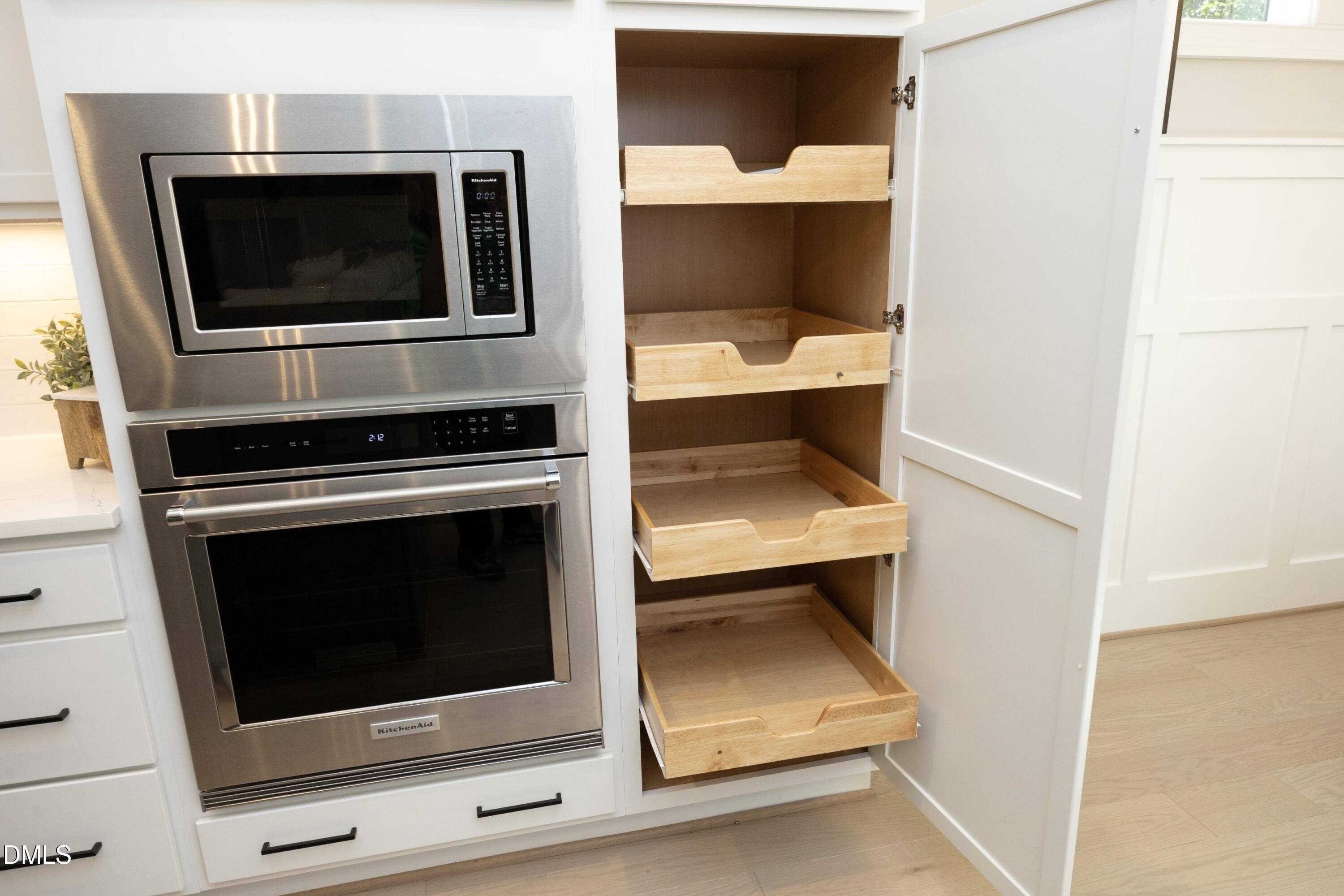 Pittsboro, North Carolina, 27312, United States, 5 Bedrooms Bedrooms, ,4 BathroomsBathrooms,Residential,For Sale,1977888