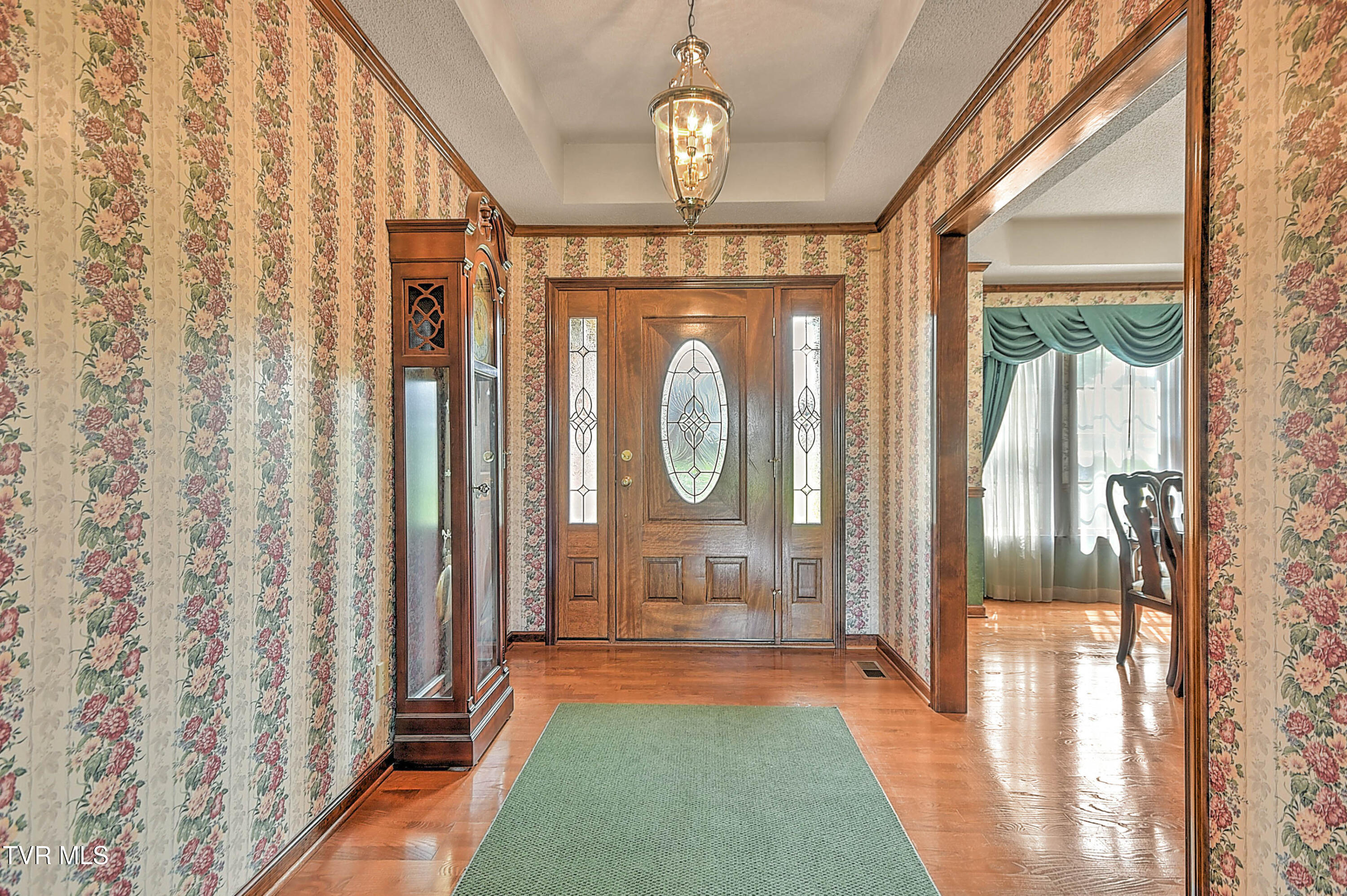 Greeneville, Tennessee, 37745, United States, 4 Bedrooms Bedrooms, ,4 BathroomsBathrooms,Residential,For Sale,1899304