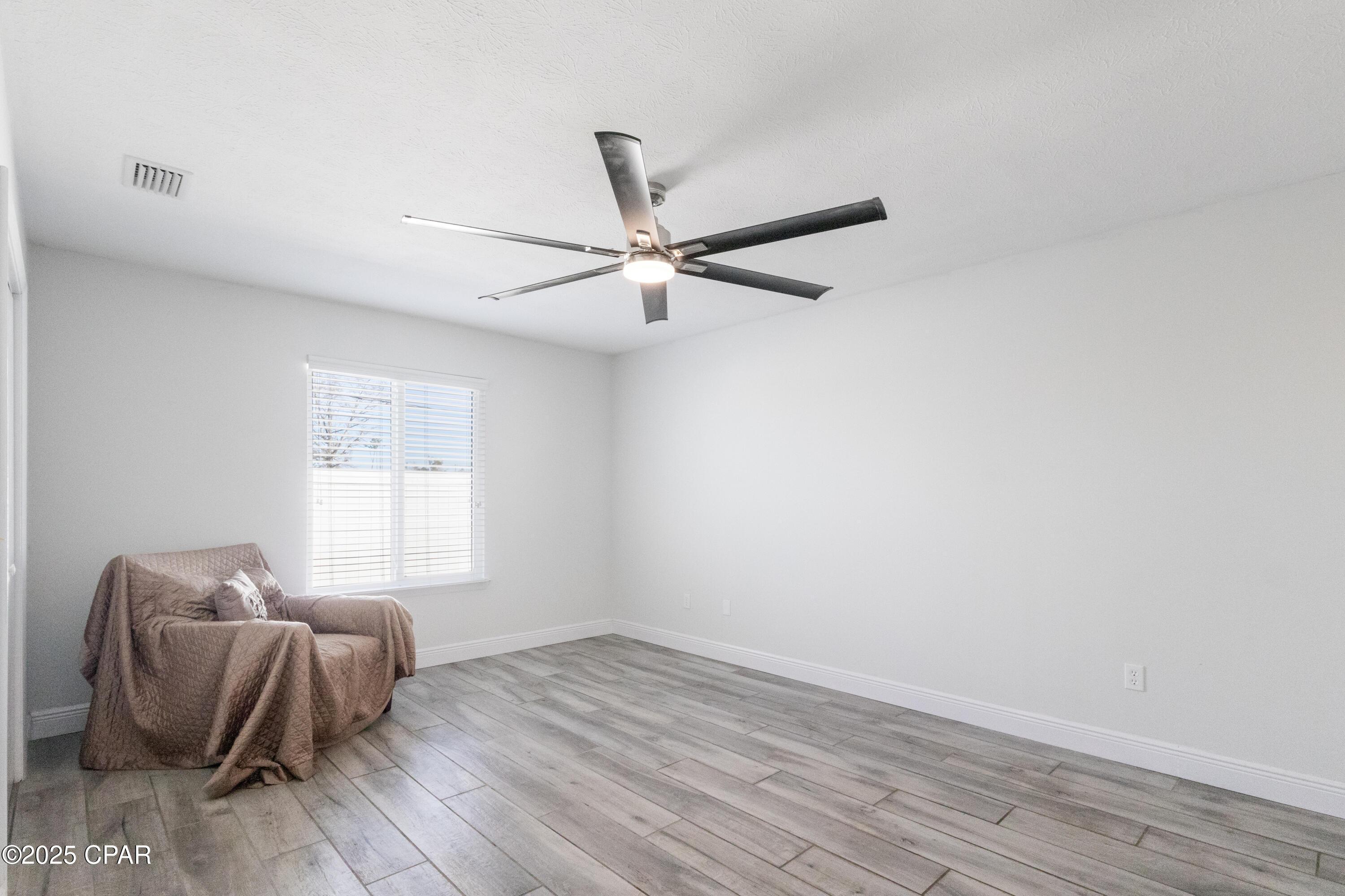 Panama City, Florida, 32405, United States, 4 Bedrooms Bedrooms, ,3 BathroomsBathrooms,Residential,For Sale,1942576