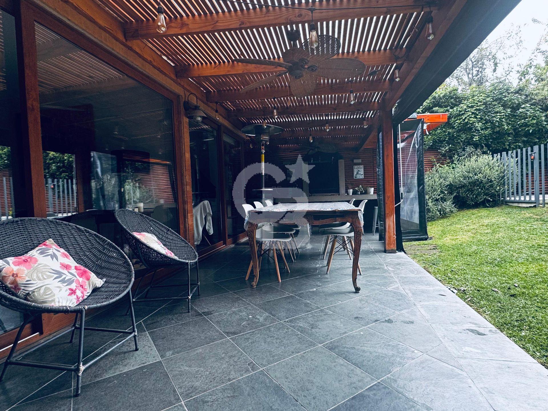 Lo Barnechea, Chile, 5 Bedrooms Bedrooms, ,5 BathroomsBathrooms,Residential,For Sale,1986478