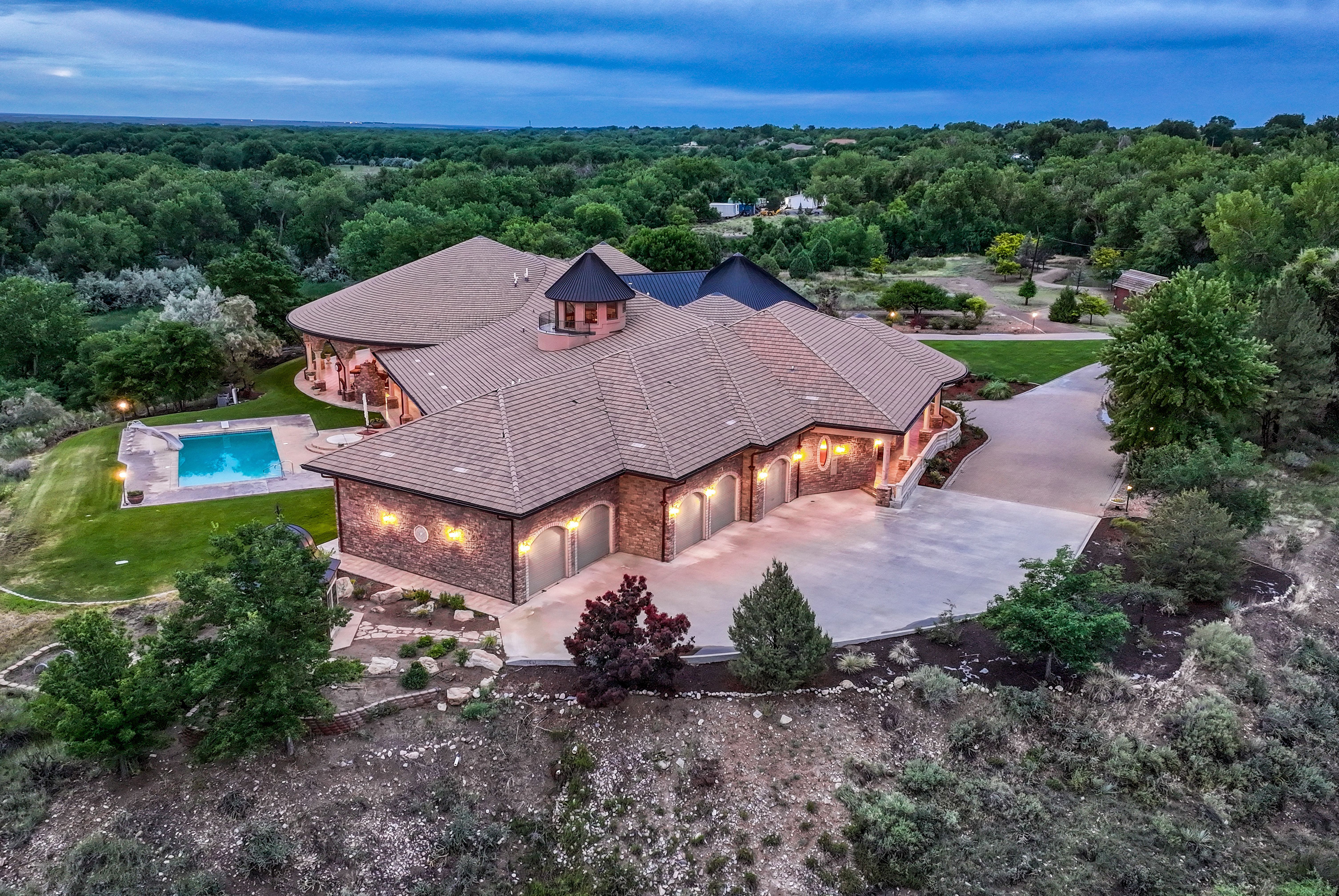  Extraordinary Estate on Pueblo