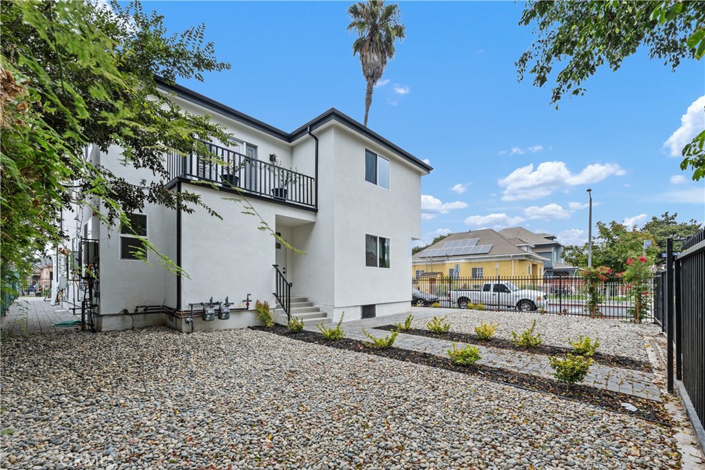 Los Angeles, California, 90011, United States, ,Residential,For Sale,1991089