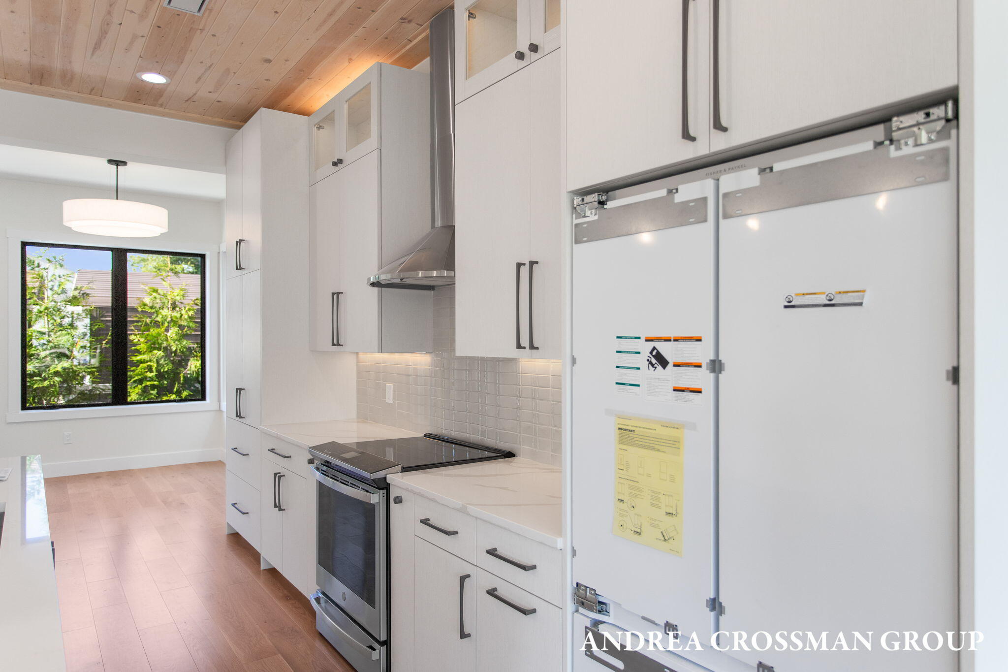 South Haven, Michigan, 49090, United States, 3 Bedrooms Bedrooms, ,3 BathroomsBathrooms,Residential,For Sale,1987512