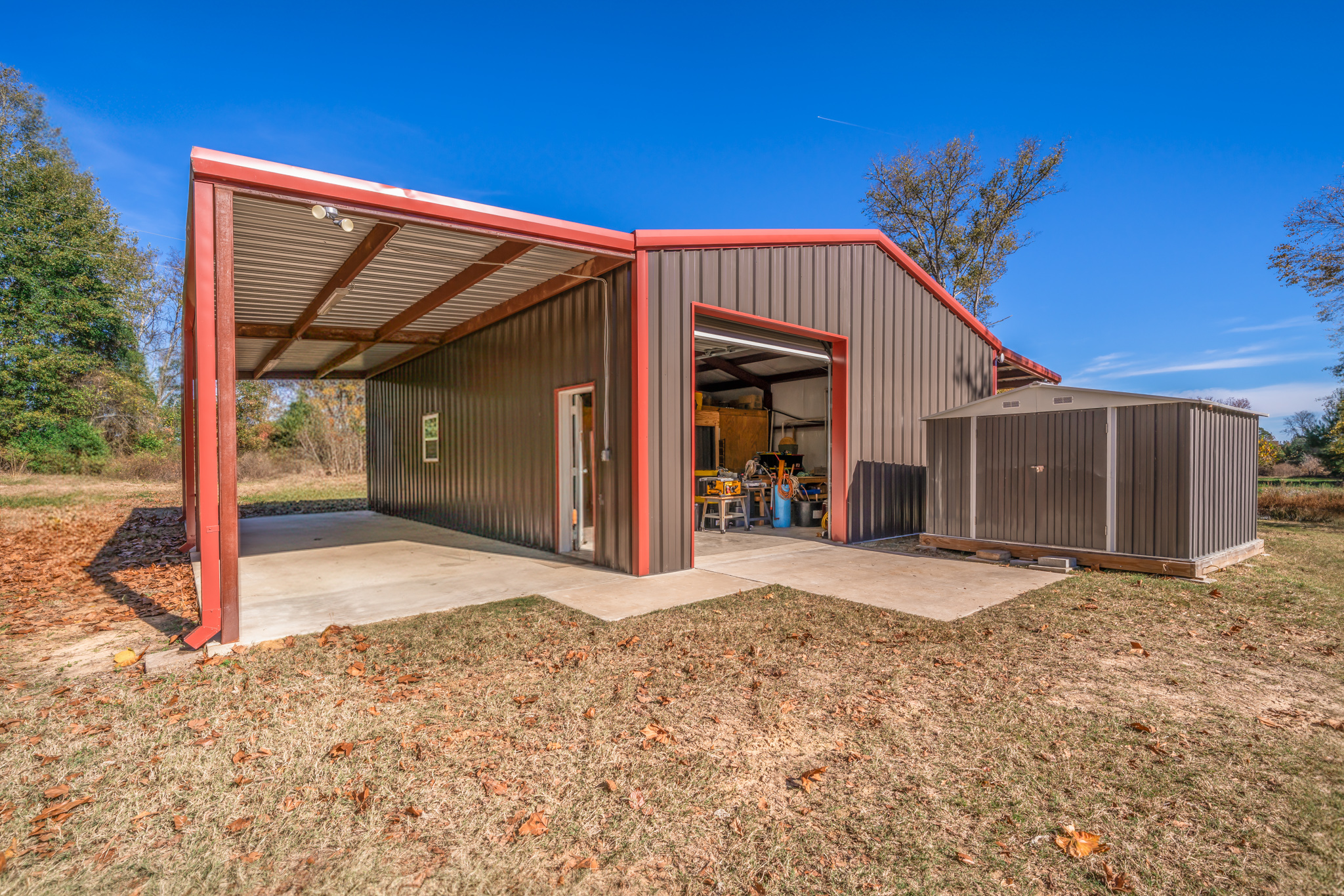 Jacksonville, Texas, 75766, United States, 3 Bedrooms Bedrooms, ,2 BathroomsBathrooms,Residential,For Sale,2012358