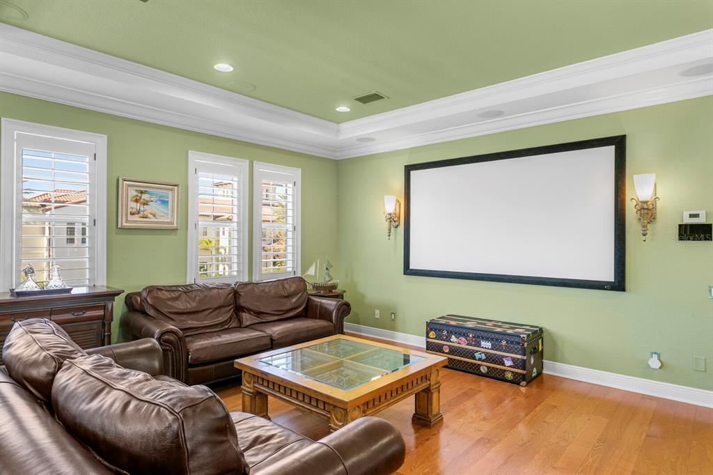 Tampa, Florida, 33616, United States, 4 Bedrooms Bedrooms, ,7 BathroomsBathrooms,Residential,For Sale,1993403