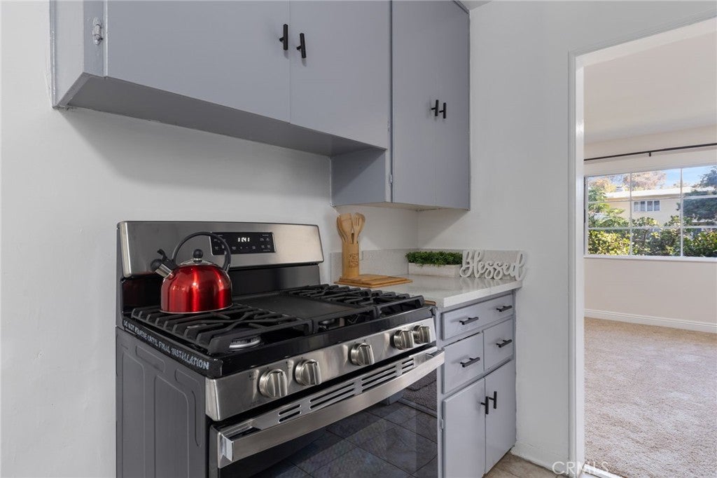 5162 Village Green #96, Los Angeles, California, 90016, United States, 2 Bedrooms Bedrooms, ,1 BathroomBathrooms,Residential,For Sale,5162 Village Green #96,1649469