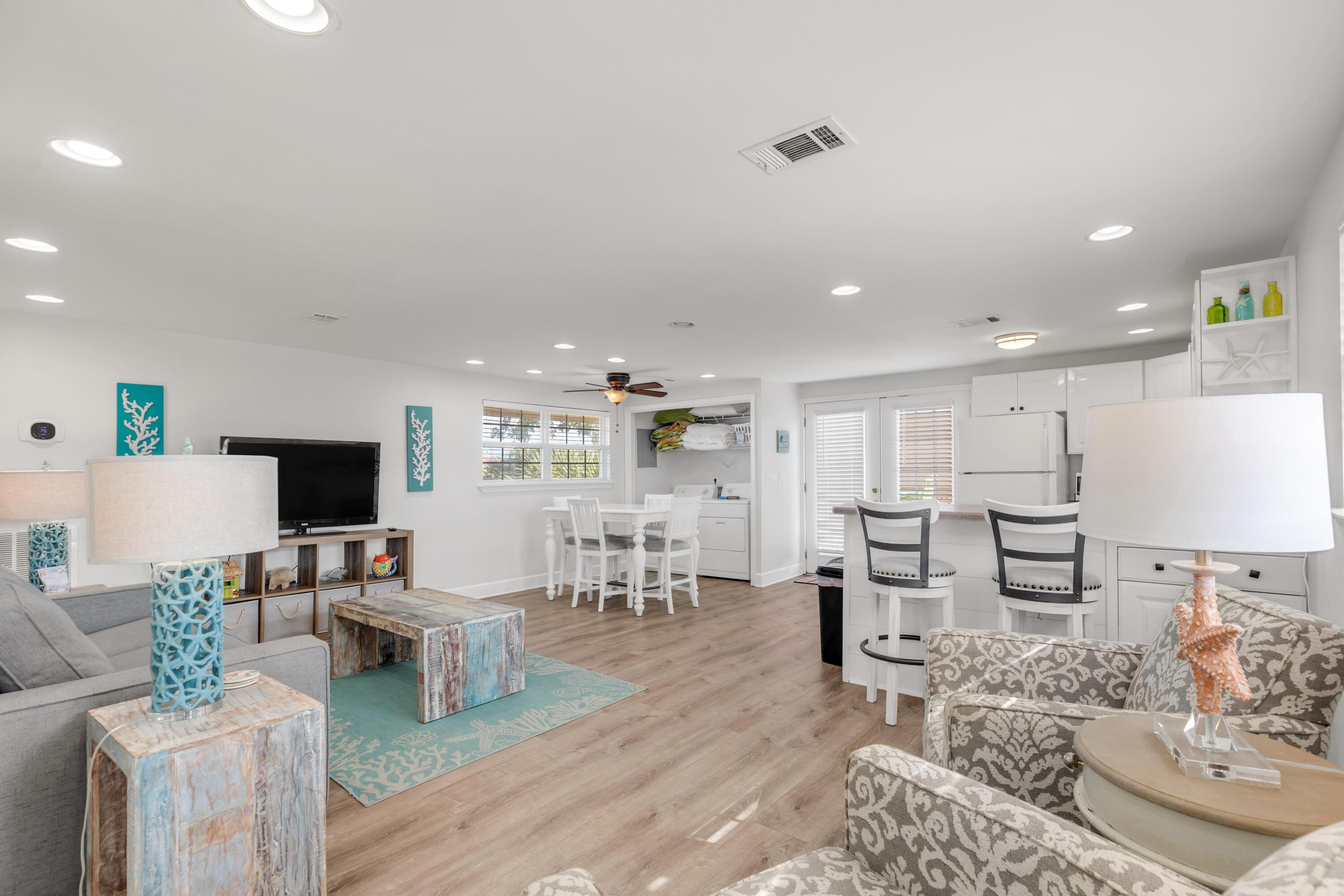 Destin, Florida, 32541, United States, 6 Bedrooms Bedrooms, ,6 BathroomsBathrooms,Residential,For Sale,1996385