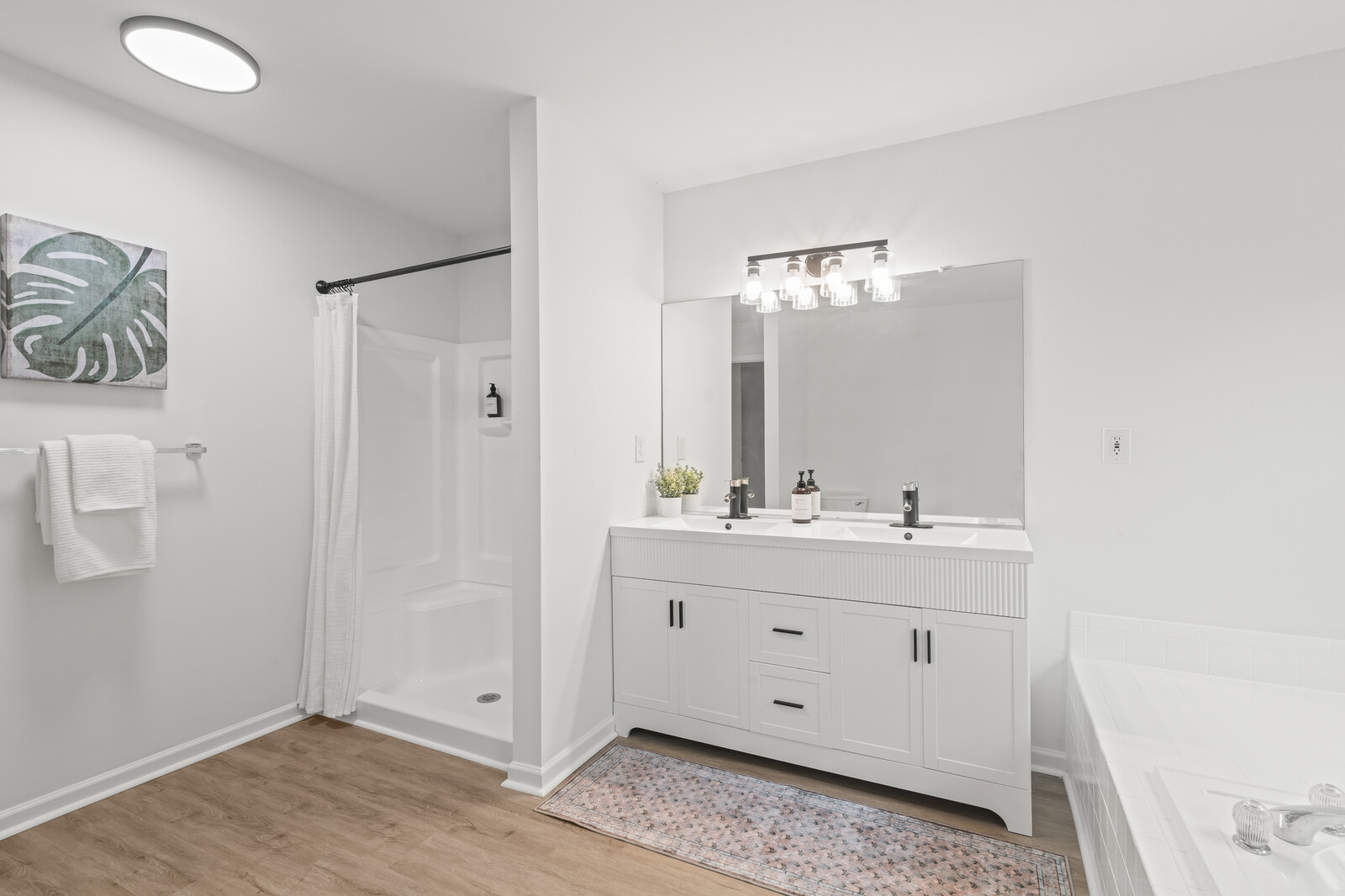 Newport News, Virginia, 23602-8360, United States, 5 Bedrooms Bedrooms, ,3 BathroomsBathrooms,Residential,For Sale,1938191