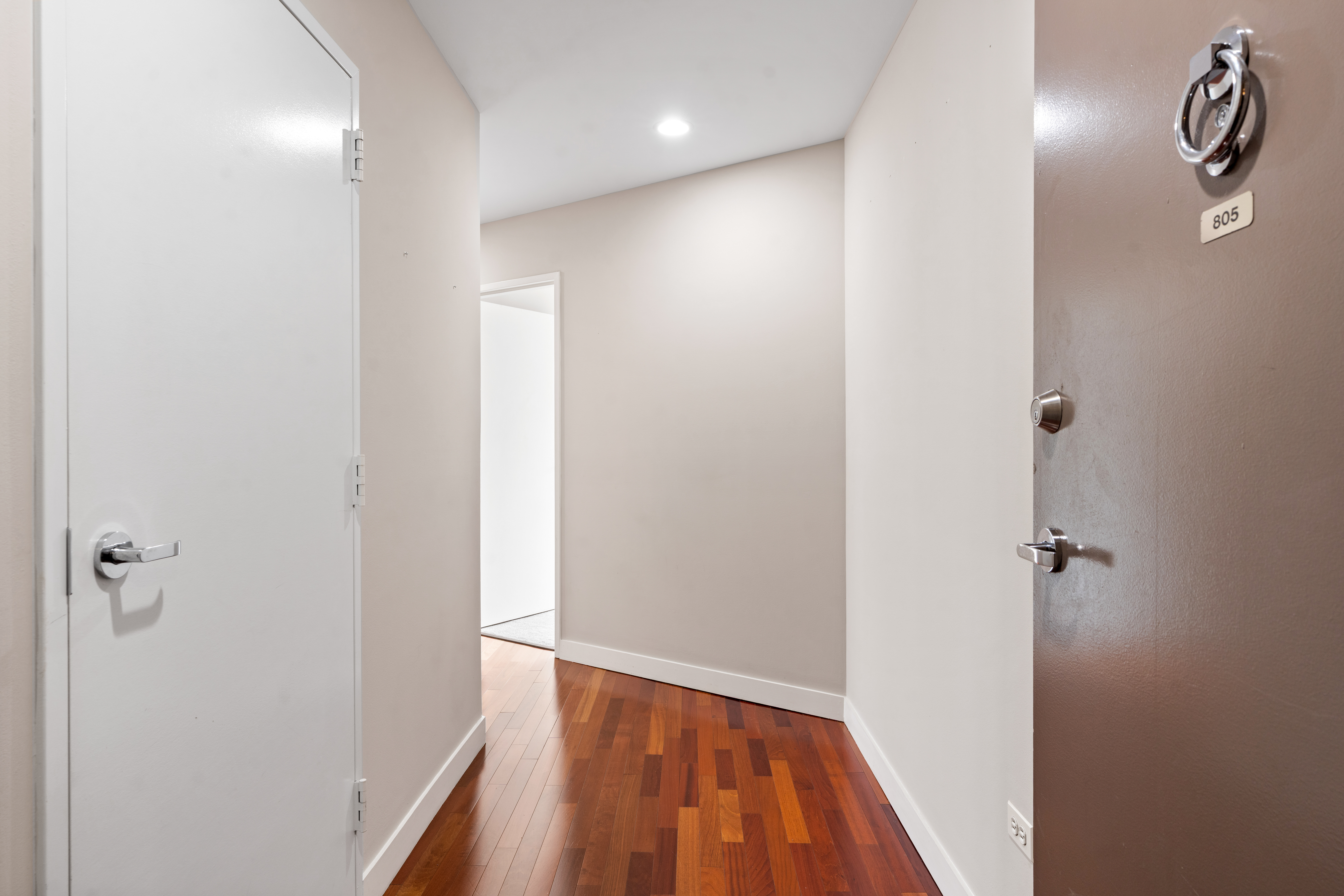  Prepare to be Impressed by this Impeccably Maintained Residence - 物件實景