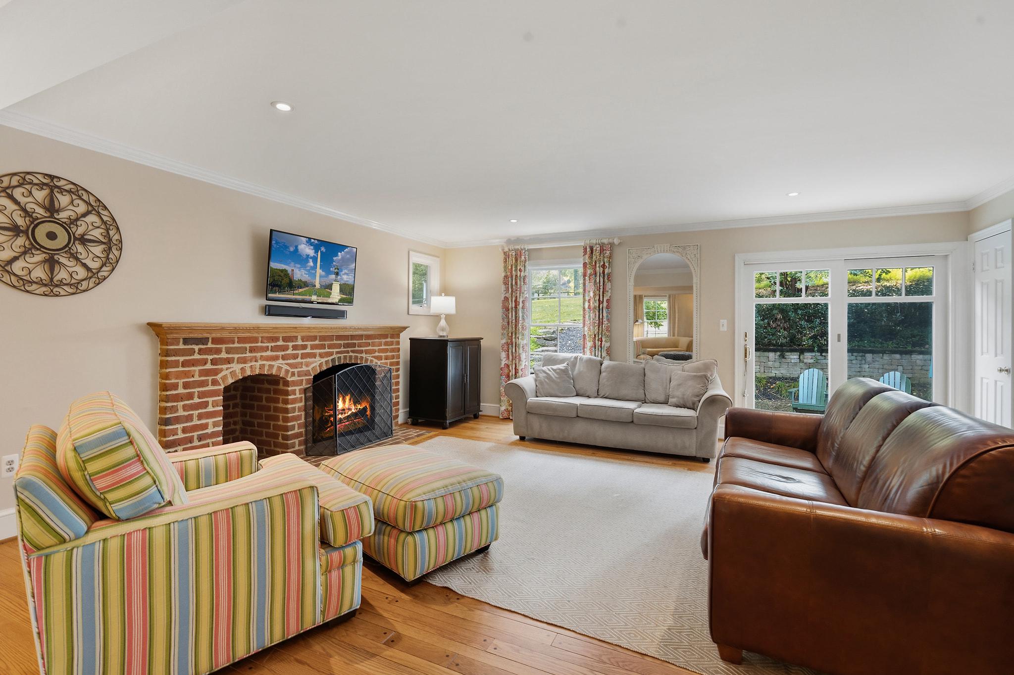  210 Falcon Ridge Road, Great Falls, VA, 22066 - 物件實景