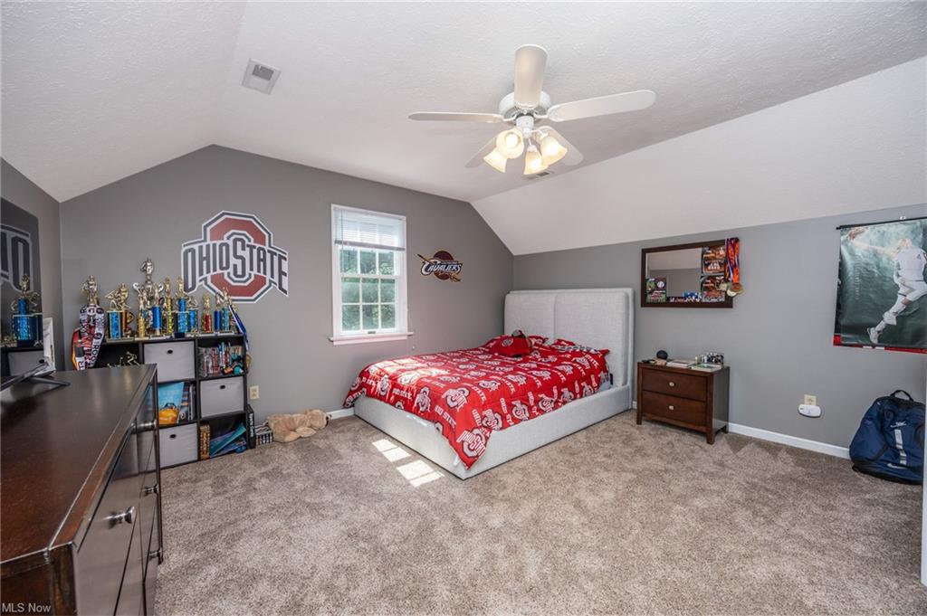 Marietta, Ohio, 45750, United States, 4 Bedrooms Bedrooms, ,5 BathroomsBathrooms,Residential,For Sale,1931542