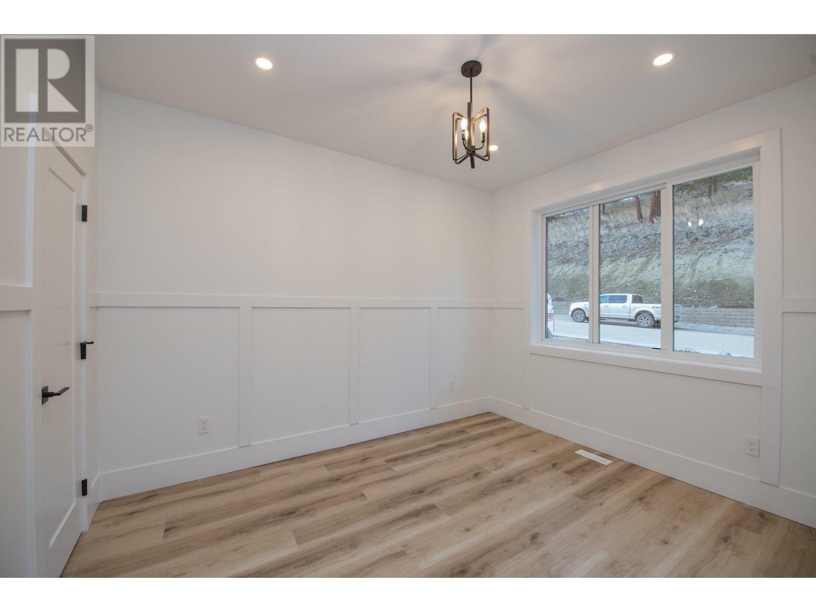 VERNON, British Columbia, V1H 2K9, CA, 4 Bedrooms Bedrooms, ,4 BathroomsBathrooms,Residential,For Sale,1838504