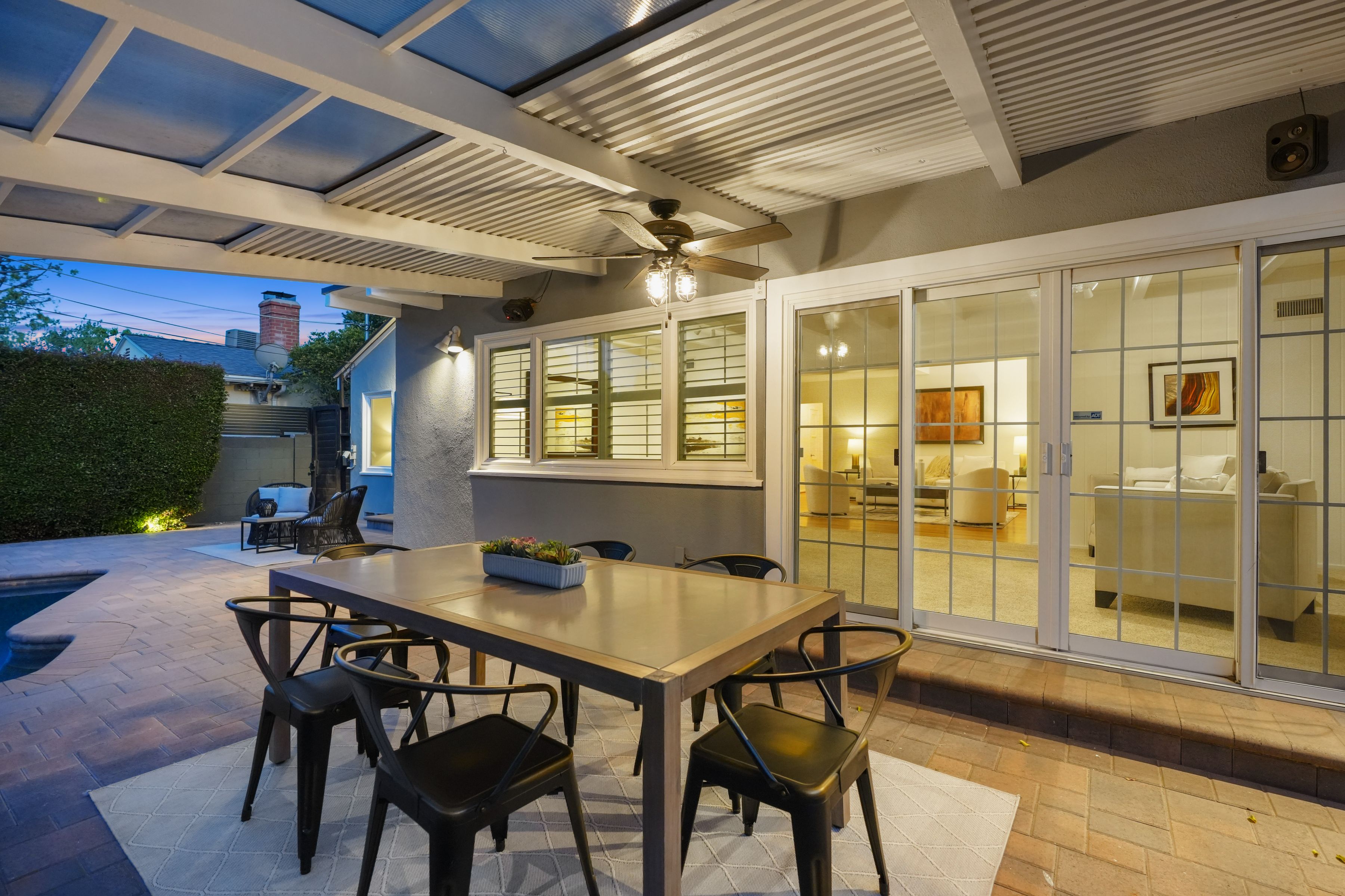  12621 Milbank Street - 物件實景
